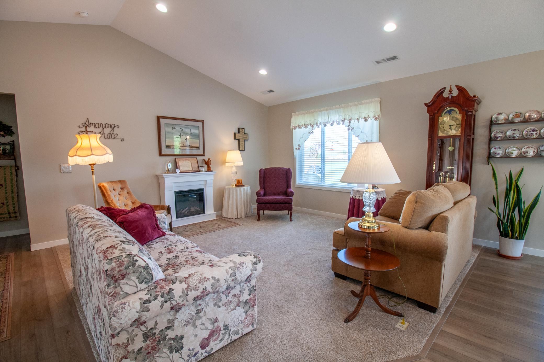 2020 twin home for sale at 1827 S Cascade Street in Fergus Falls, MN — 2 bed, 2 bath (photo 18 of 36)