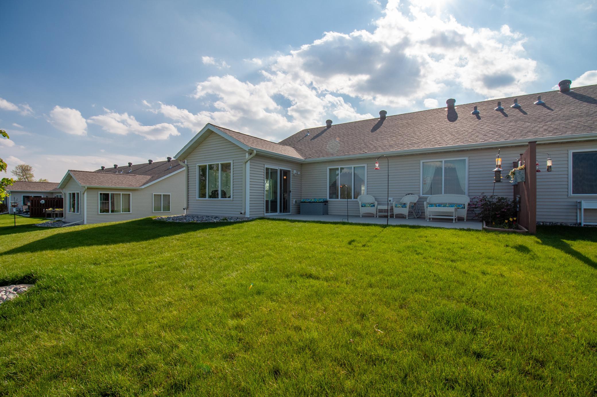 2020 twin home for sale at 1827 S Cascade Street in Fergus Falls, MN — 2 bed, 2 bath (photo 10 of 36)