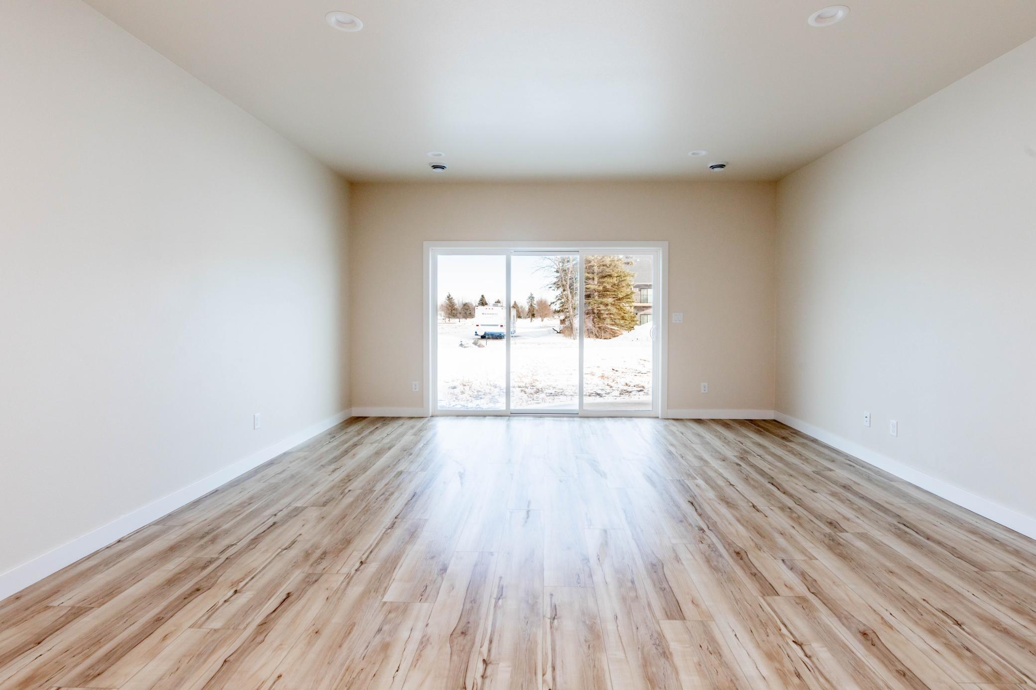 2025 single family home for sale at 520 Leonard Street in Hawley, MN — 3 bed, 3 bath (photo 14 of 49)