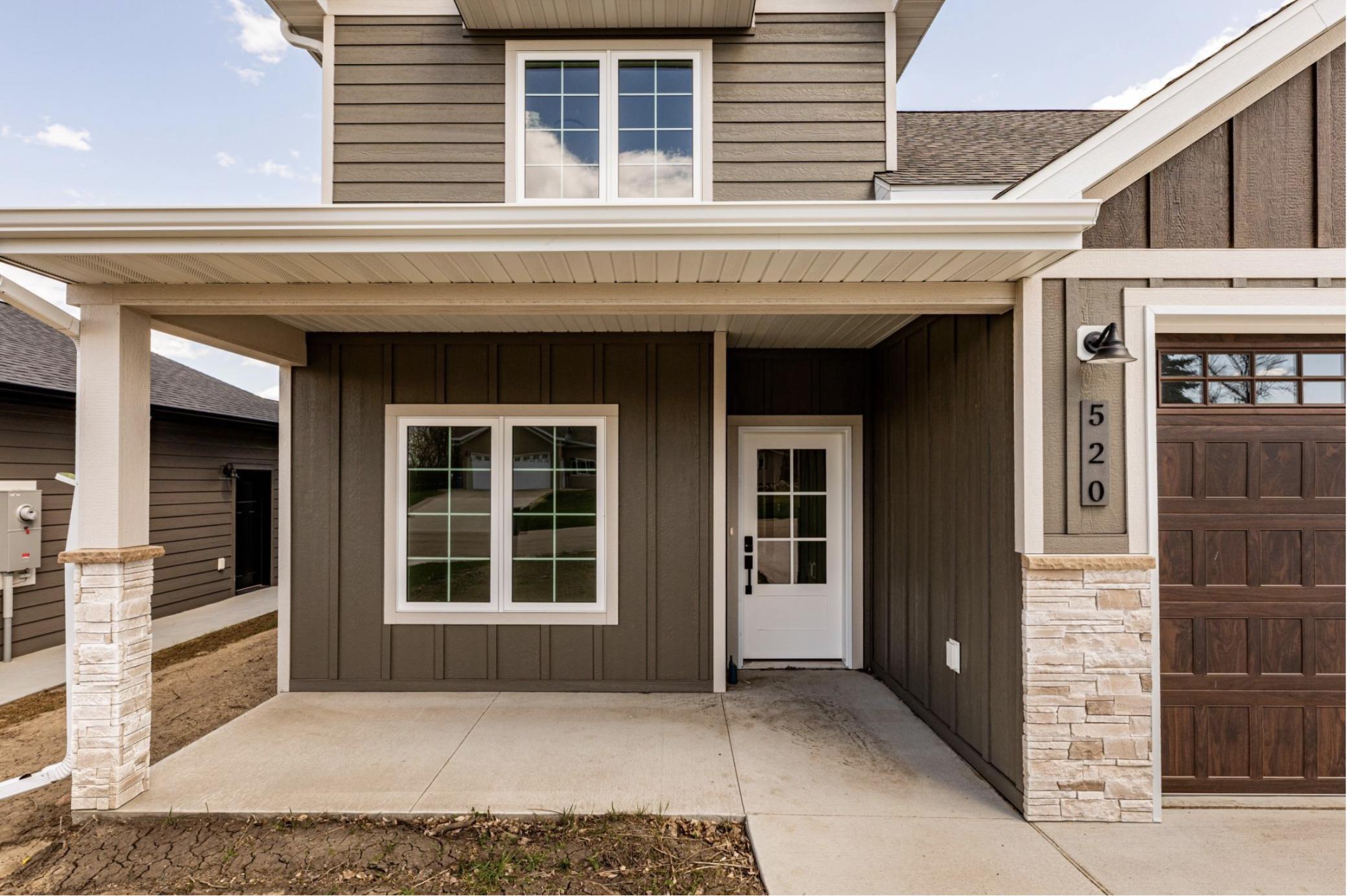 2025 single family home for sale at 520 Leonard Street in Hawley, MN — 3 bed, 3 bath (photo 3 of 49)