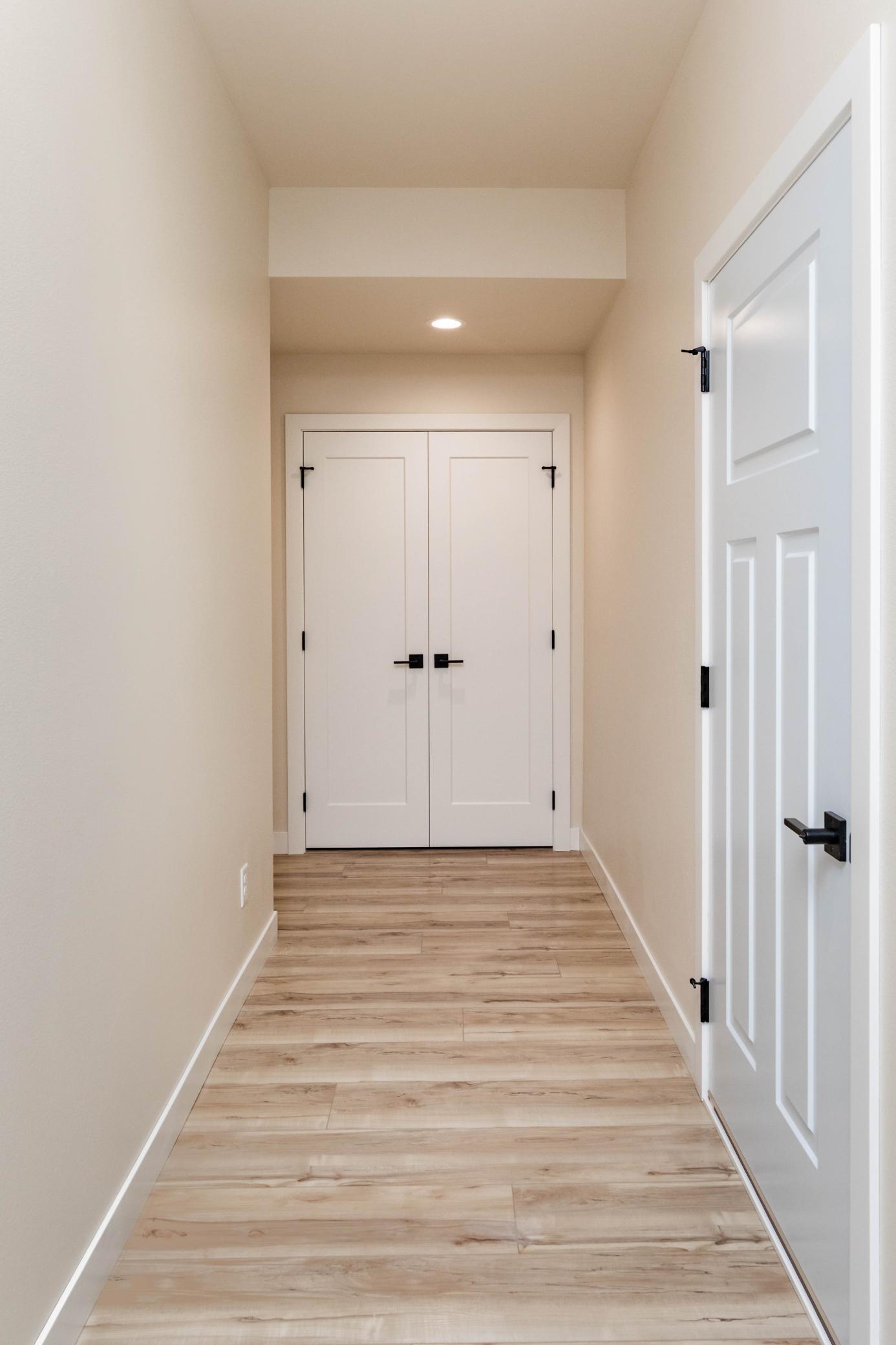 2025 single family home for sale at 520 Leonard Street in Hawley, MN — 3 bed, 3 bath (photo 27 of 49)