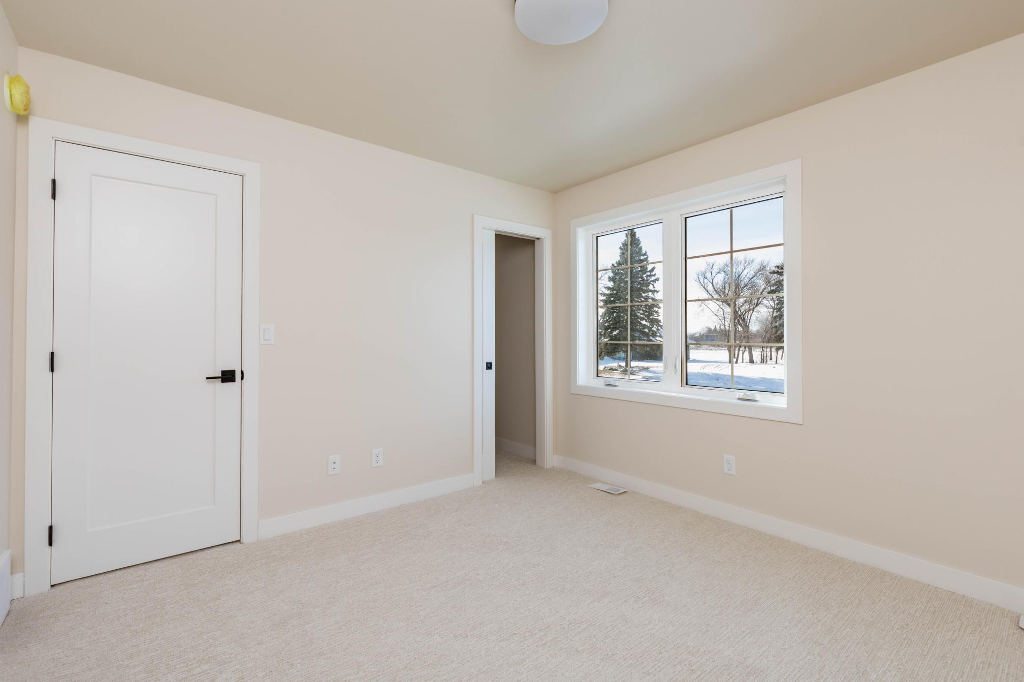 2025 single family home for sale at 520 Leonard Street in Hawley, MN — 3 bed, 3 bath (photo 33 of 49)