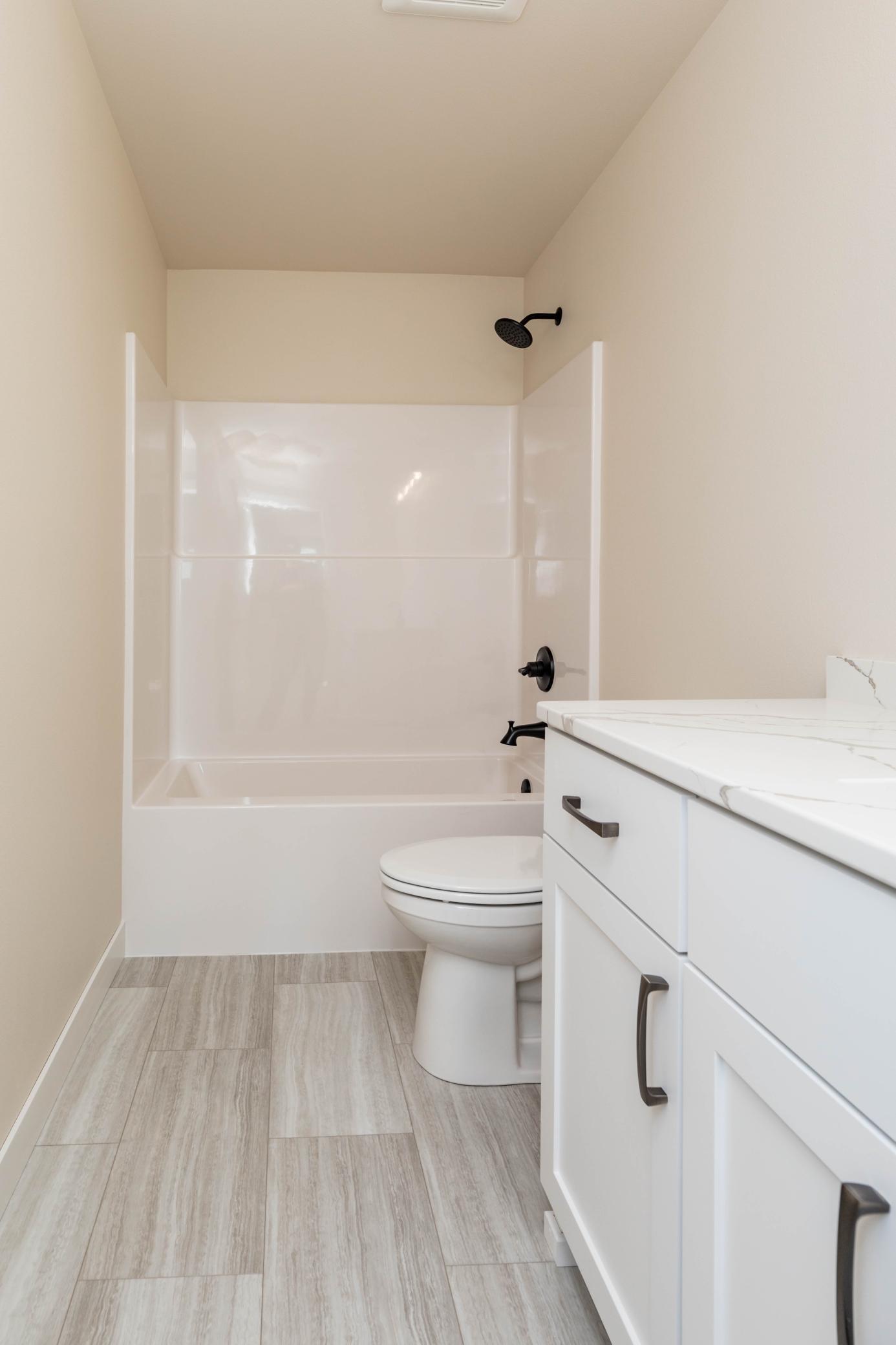 2025 single family home for sale at 520 Leonard Street in Hawley, MN — 3 bed, 3 bath (photo 34 of 49)