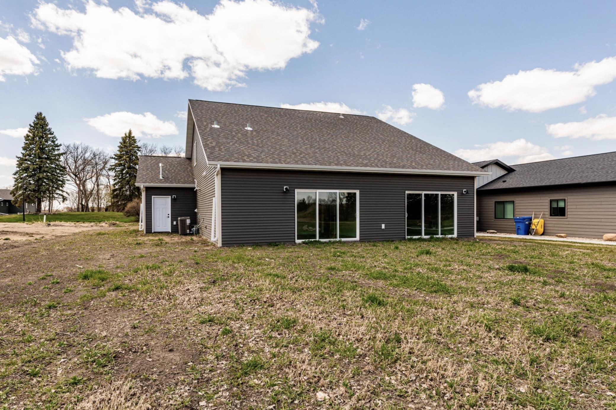 2025 single family home for sale at 520 Leonard Street in Hawley, MN — 3 bed, 3 bath (photo 47 of 49)