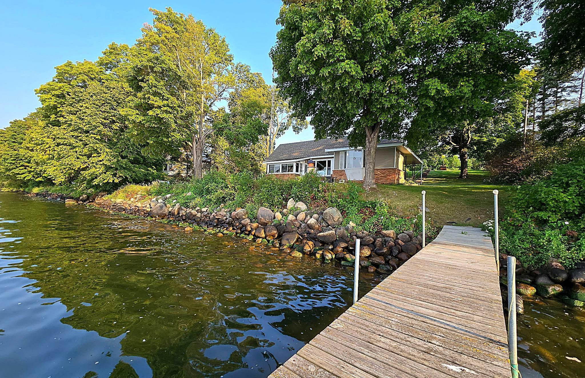 1954 single family home for sale at 44461 Conifer Street in Aitkin, MN — 2 bed, 2 bath (photo 4 of 47)