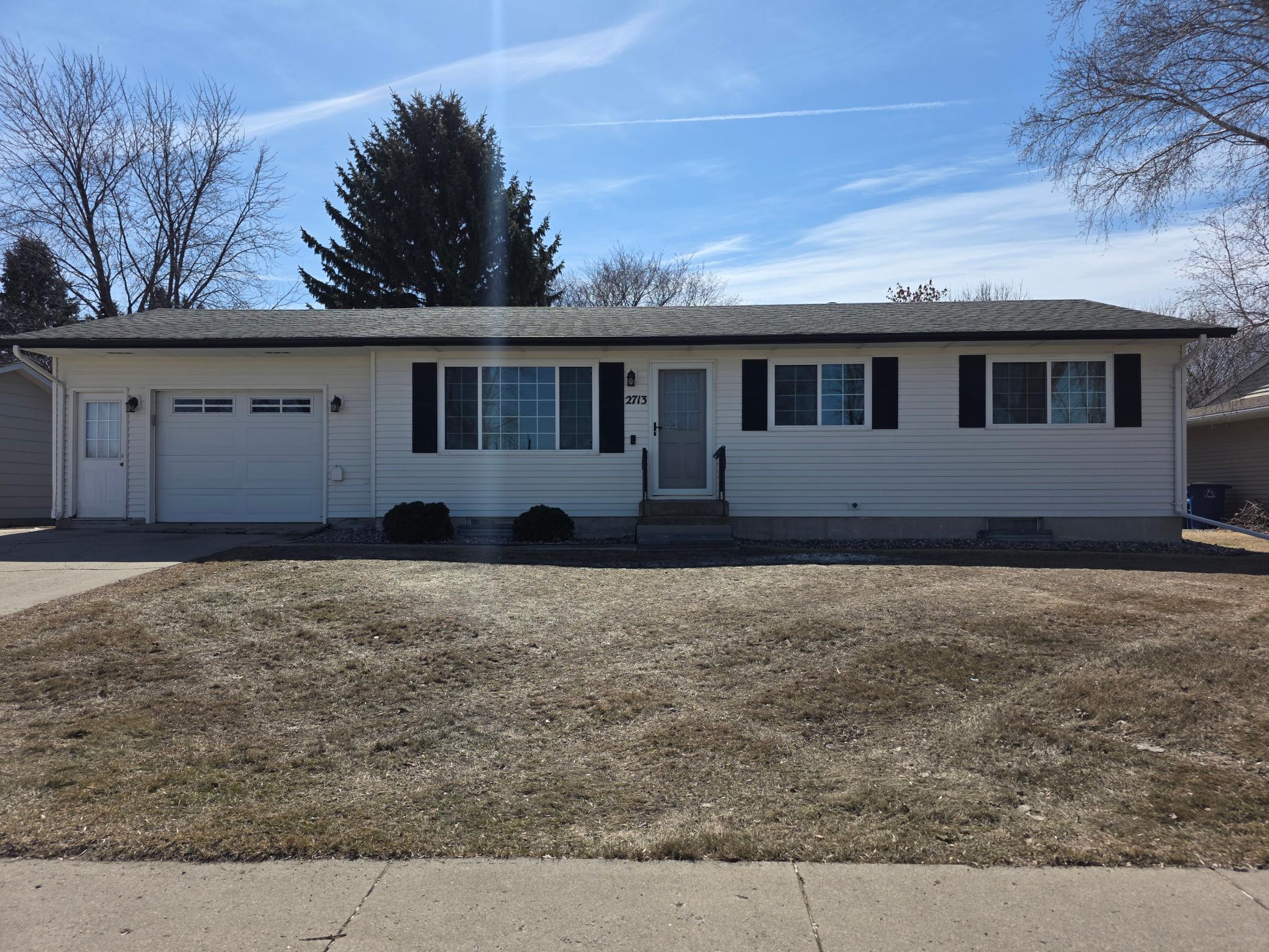 Open house at 2713 4th S Avenue, Moorhead