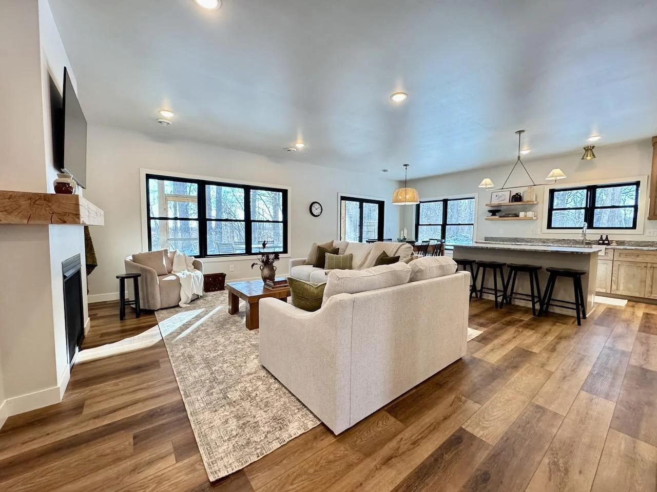 2024 single family home for sale at 37538 Norwood Lane in Battle Lake, MN — 3 bed, 3 bath (photo 14 of 49)
