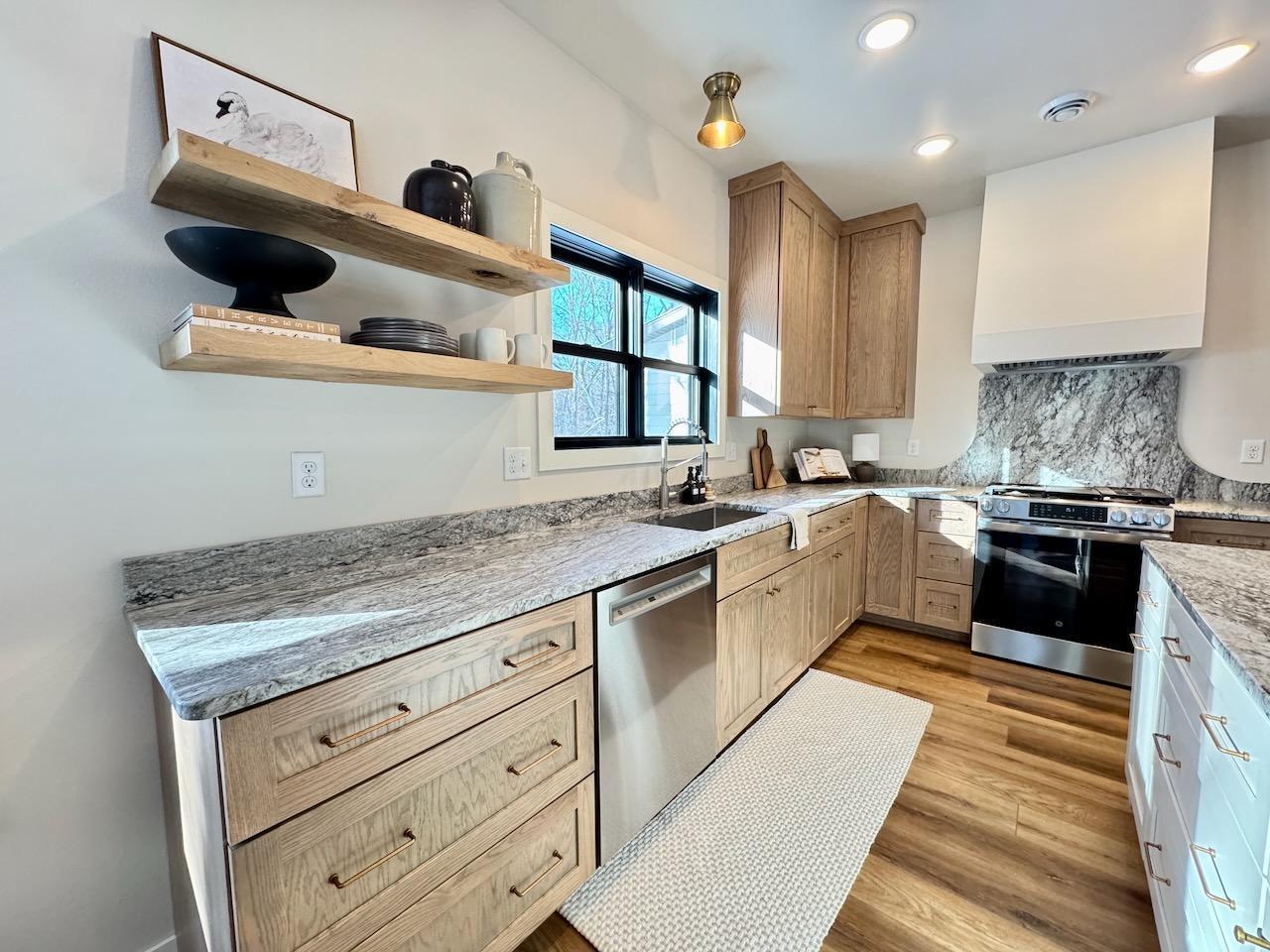 2024 single family home for sale at 37538 Norwood Lane in Battle Lake, MN — 3 bed, 3 bath (photo 7 of 49)