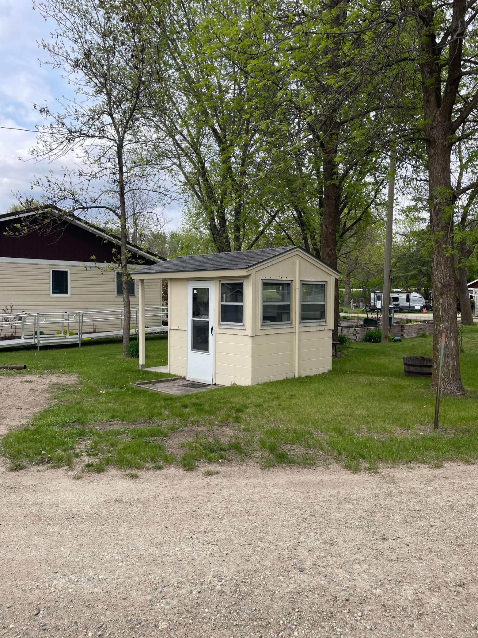 1971 single family home for sale at 3408 County Road 82 SE, Unit 1 in Alexandria, MN — 4 bed, 1 bath (photo 13 of 21)