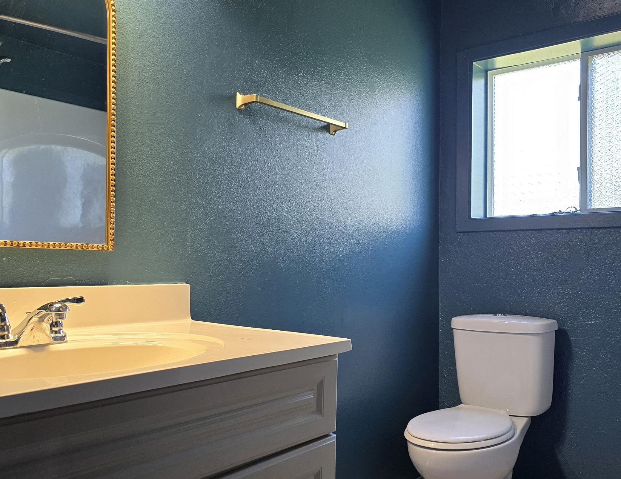 1900 single family home for sale at 707 Irvine Avenue NW in Bemidji, MN — 3 bed, 1 bath (photo 10 of 22)