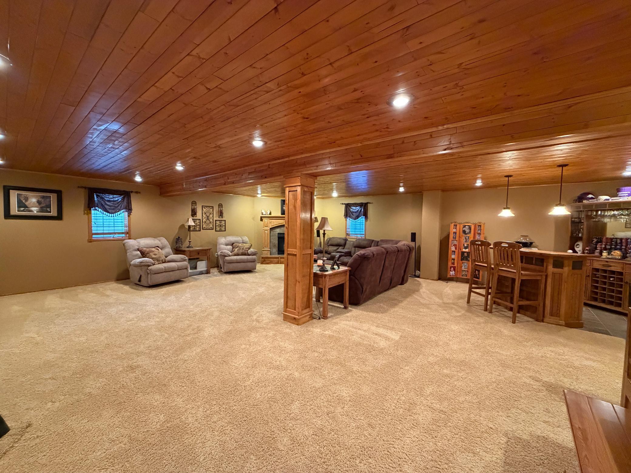 2000 single family home for sale at 701 Lincoln Street in Lisbon, ND — 4 bed, 4 bath (photo 26 of 45)