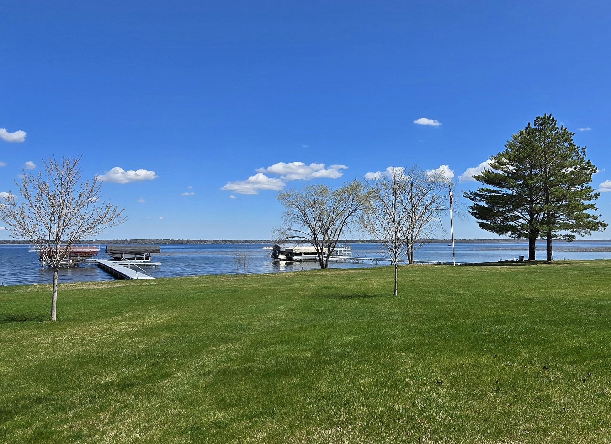 2001 townhouse for sale at 4524 Birchmont Drive NE in Bemidji, MN — 3 bed, 3 bath (photo 21 of 37)