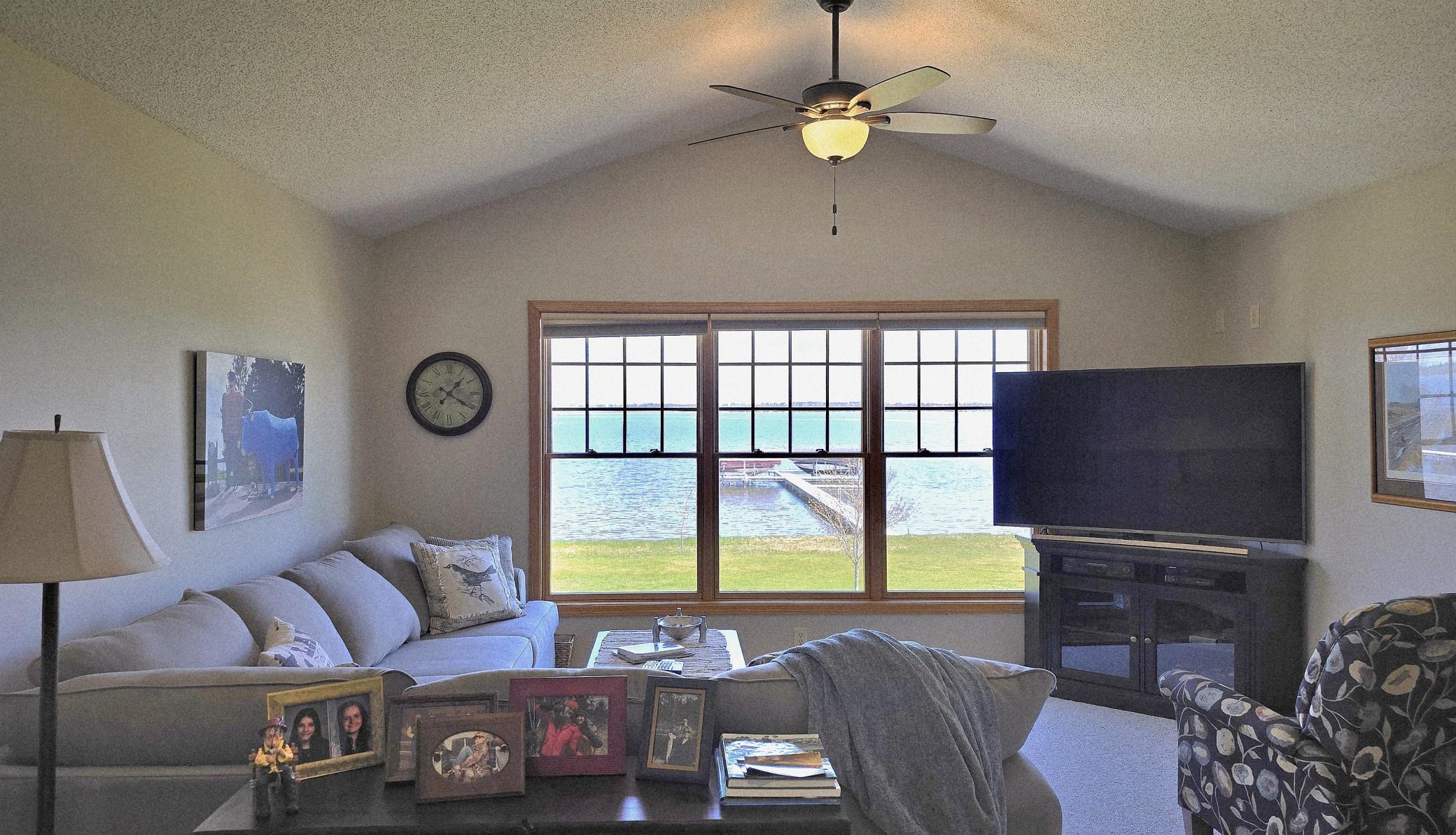 2001 townhouse for sale at 4524 Birchmont Drive NE in Bemidji, MN — 3 bed, 3 bath (photo 26 of 37)