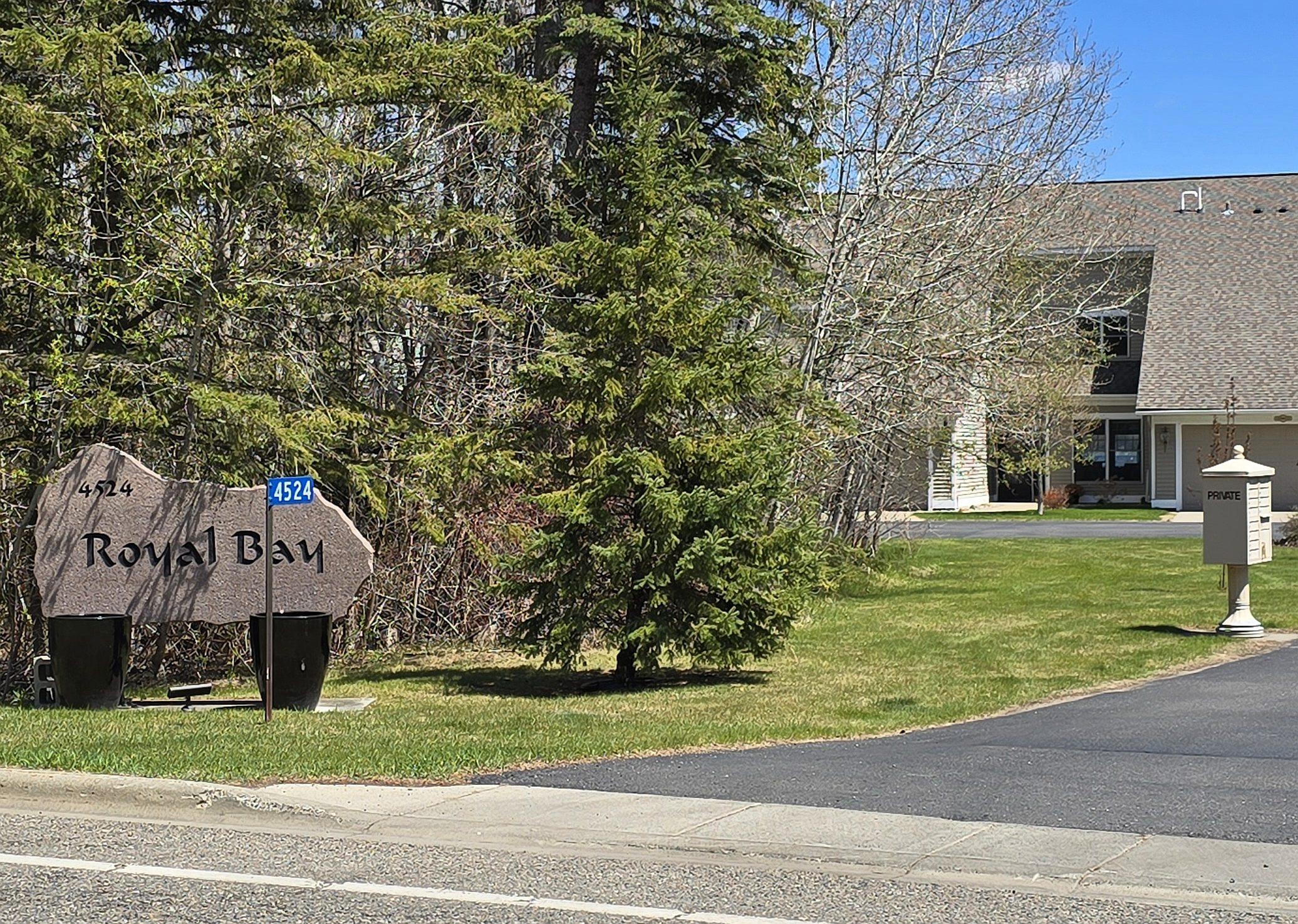2001 townhouse for sale at 4524 Birchmont Drive NE in Bemidji, MN — 3 bed, 3 bath (photo 32 of 37)