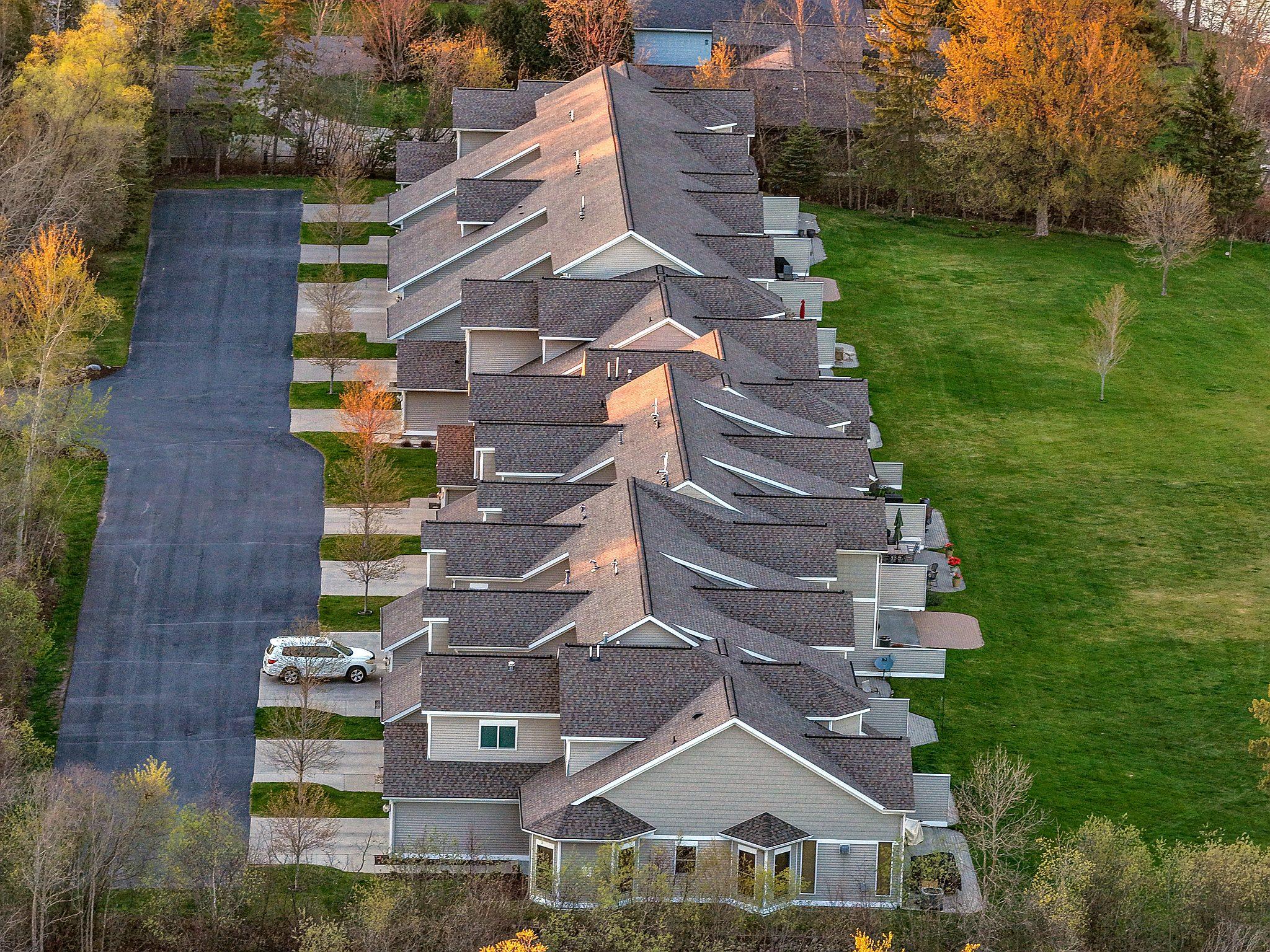 2001 townhouse for sale at 4524 Birchmont Drive NE in Bemidji, MN — 3 bed, 3 bath (photo 35 of 37)