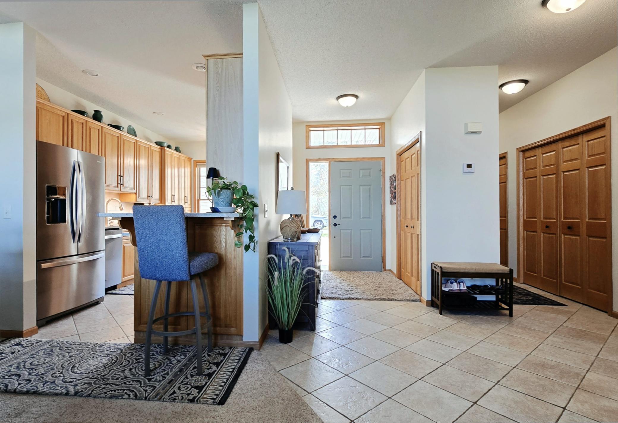 2001 townhouse for sale at 4524 Birchmont Drive NE in Bemidji, MN — 3 bed, 3 bath (photo 7 of 37)