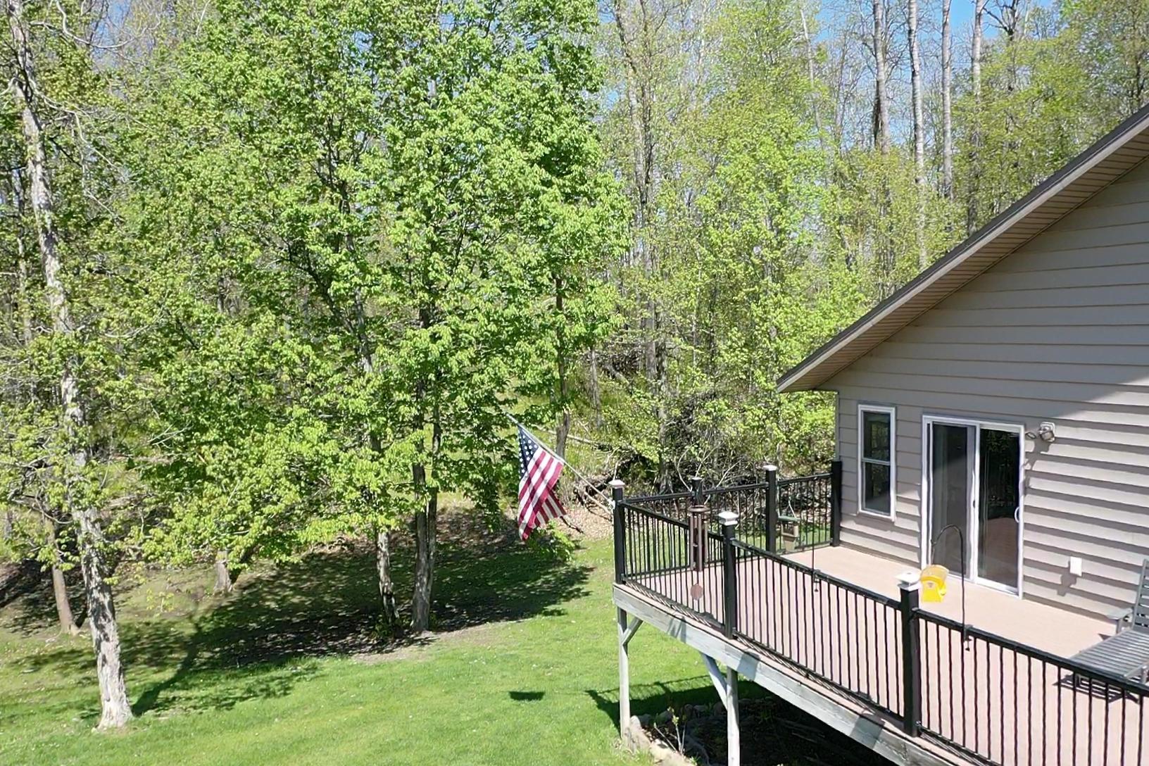 2009 single family home for sale at 48990 County Highway 17 in Vergas, MN — 4 bed, 3 bath (photo 10 of 36)