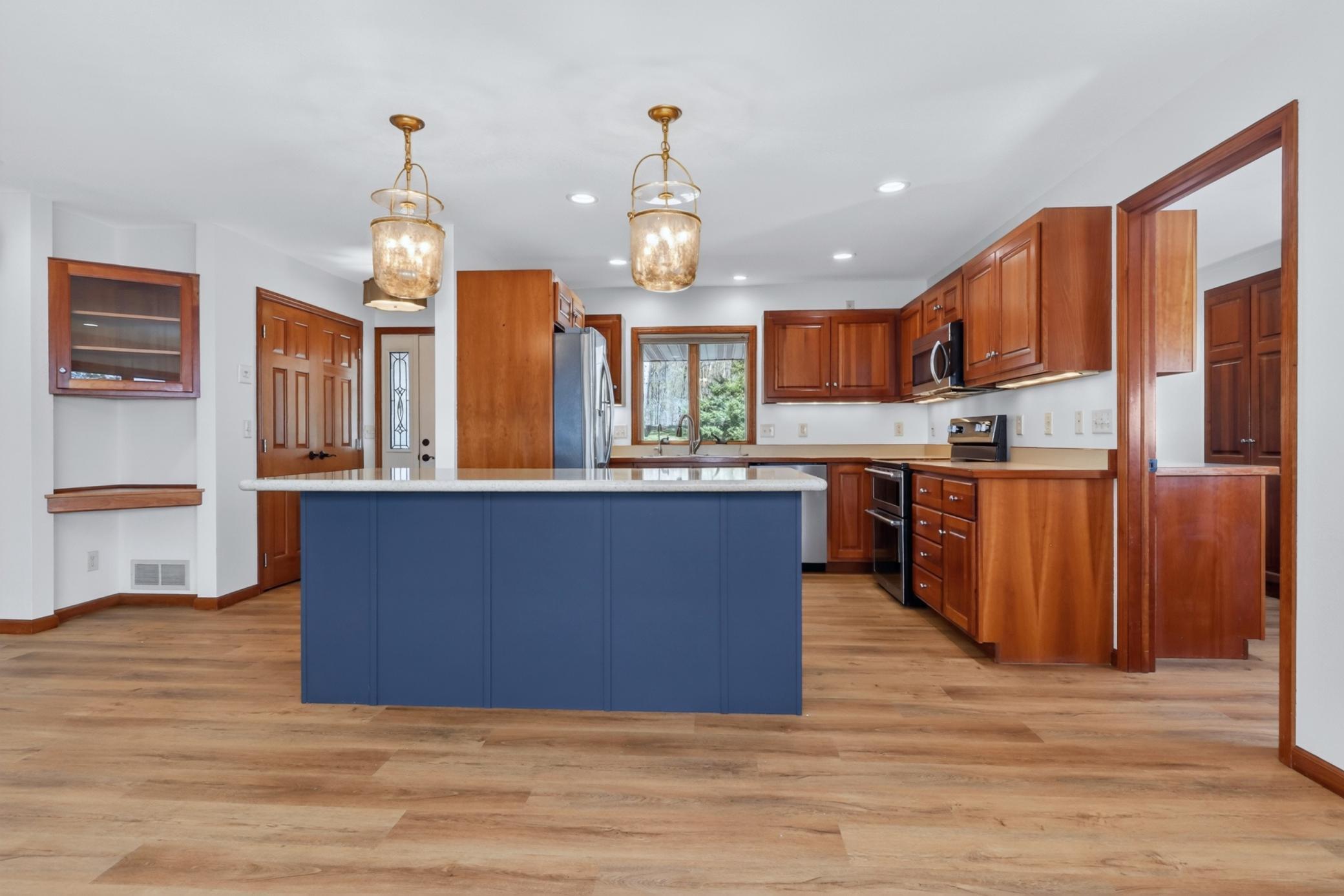 1957 single family home for sale at 32139 Sunny Beach Road in Grand Rapids, MN — 4 bed, 2 bath (photo 17 of 86)