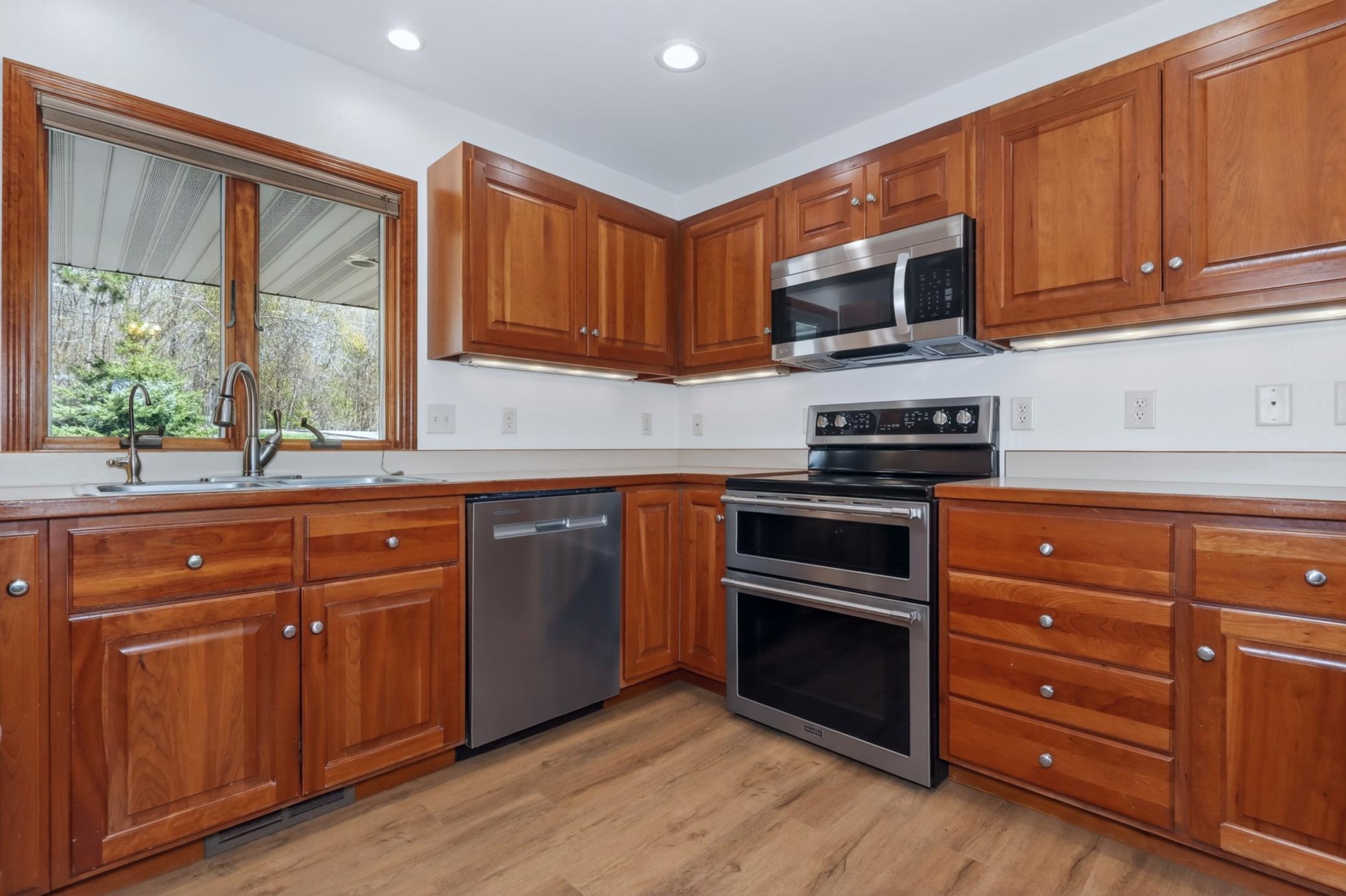 1957 single family home for sale at 32139 Sunny Beach Road in Grand Rapids, MN — 4 bed, 2 bath (photo 18 of 86)