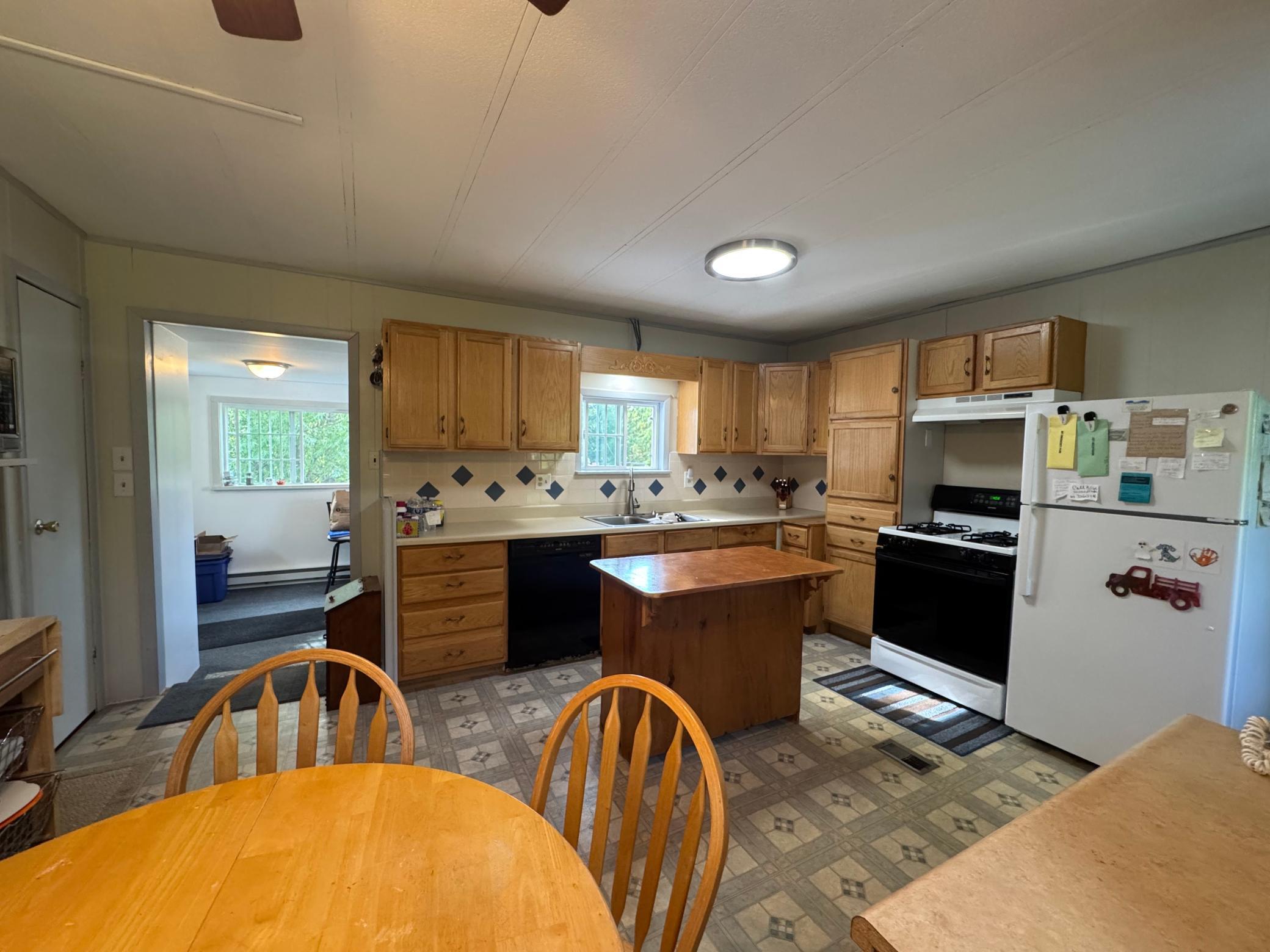 1972 single family home for sale at 41142 County Road 336 in Bovey, MN — 2 bed, 1 bath (photo 8 of 29)