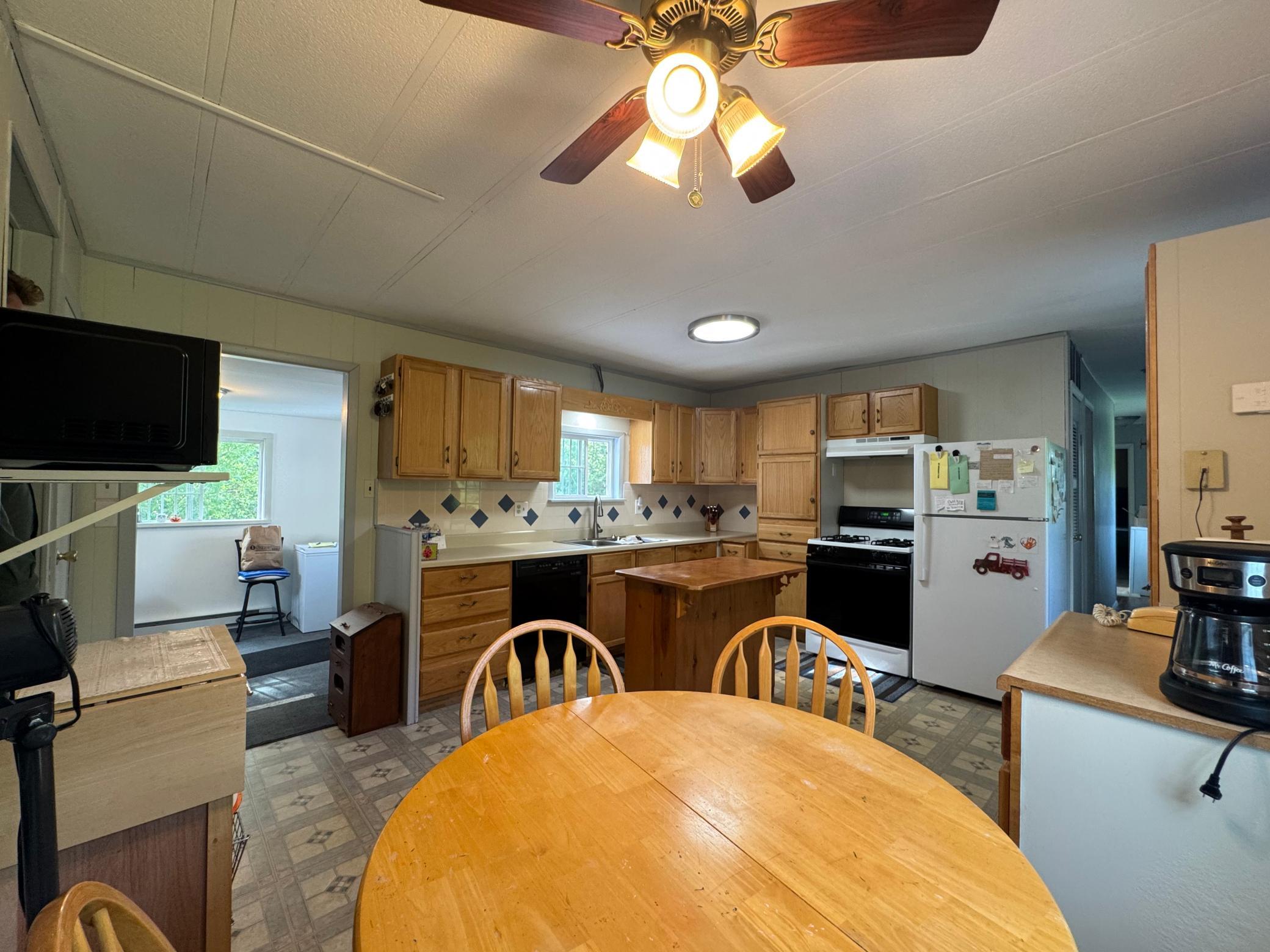 1972 single family home for sale at 41142 County Road 336 in Bovey, MN — 2 bed, 1 bath (photo 9 of 29)