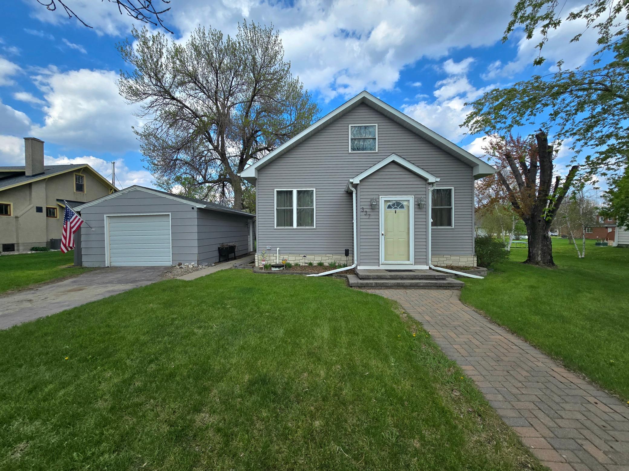 337 2nd Avenue E, Halstad MN 56548 - Photo 2 of 38