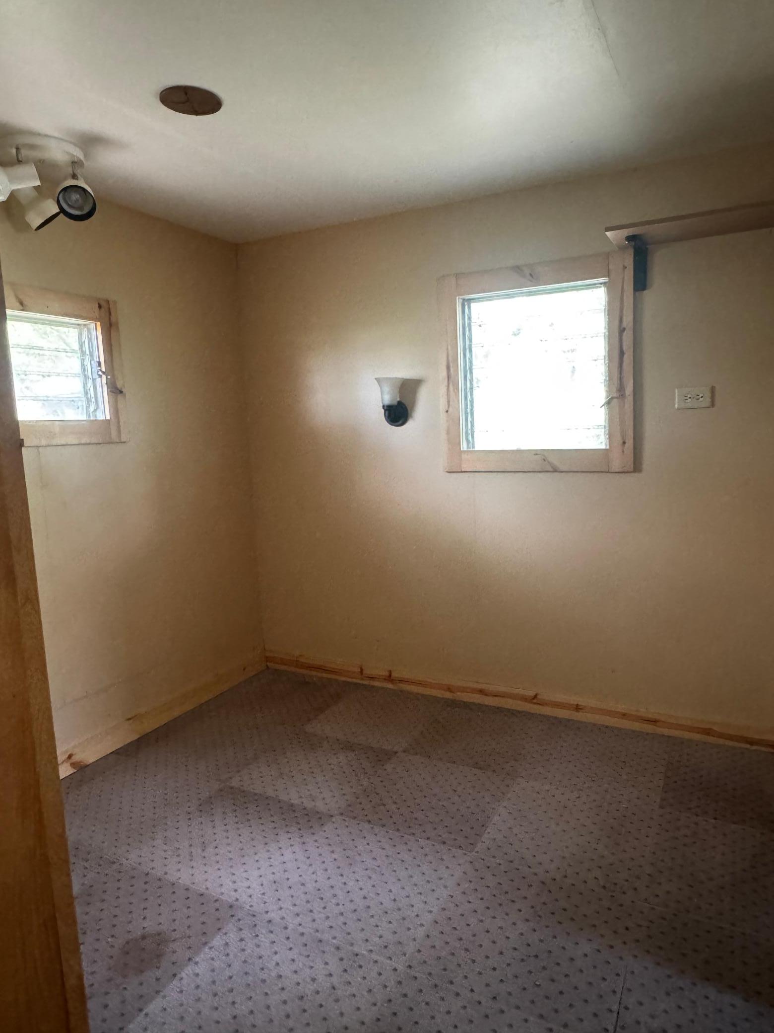 1968 single family home for sale at 31510 Landing Drive in Dent, MN — 2 bed, 1 bath (photo 21 of 28)