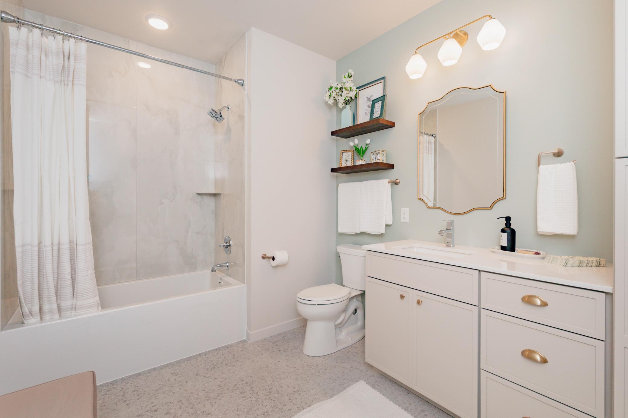 2023 condo for sale at 300 Main Avenue, Unit 702 in Fargo, ND — 3 bed, 2 bath (photo 18 of 41)