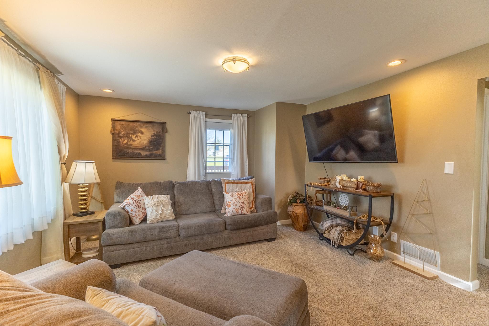 1920 single family home for sale at 412 Grant Avenue SE in Bemidji, MN — 3 bed, 1 bath (photo 15 of 40)