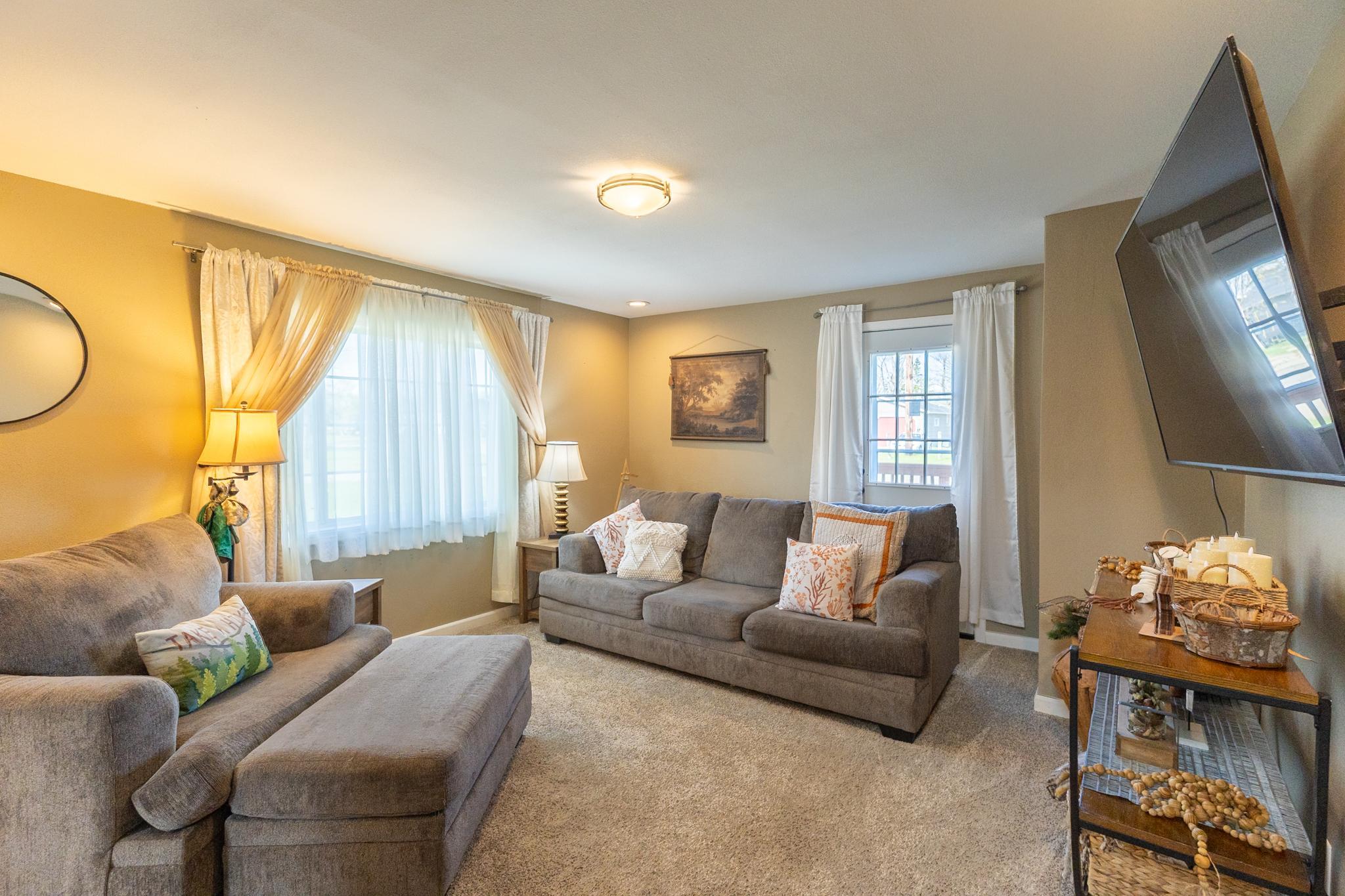 1920 single family home for sale at 412 Grant Avenue SE in Bemidji, MN — 3 bed, 1 bath (photo 16 of 40)