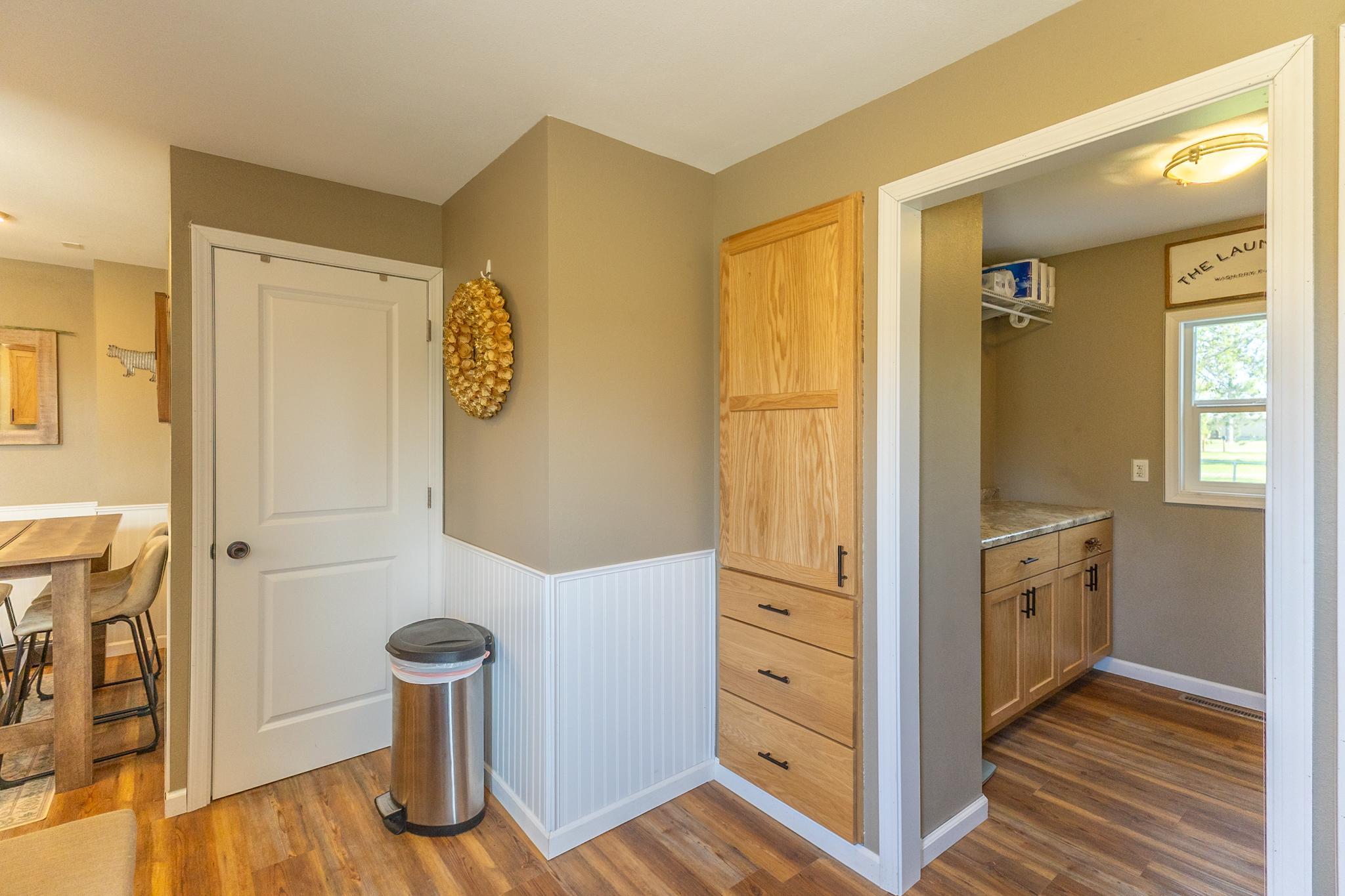 1920 single family home for sale at 412 Grant Avenue SE in Bemidji, MN — 3 bed, 1 bath (photo 4 of 40)