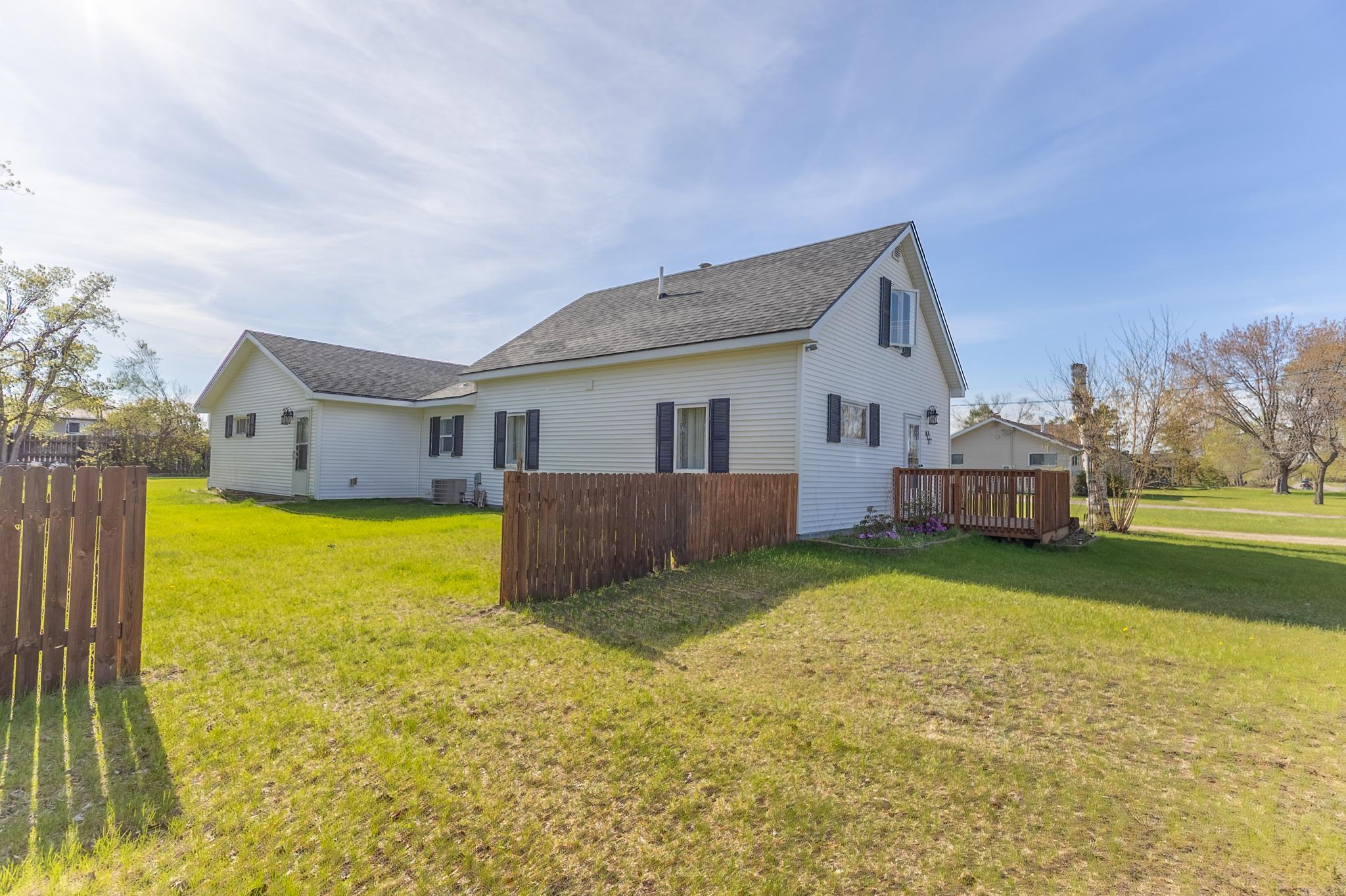 1920 single family home for sale at 412 Grant Avenue SE in Bemidji, MN — 3 bed, 1 bath (photo 36 of 40)