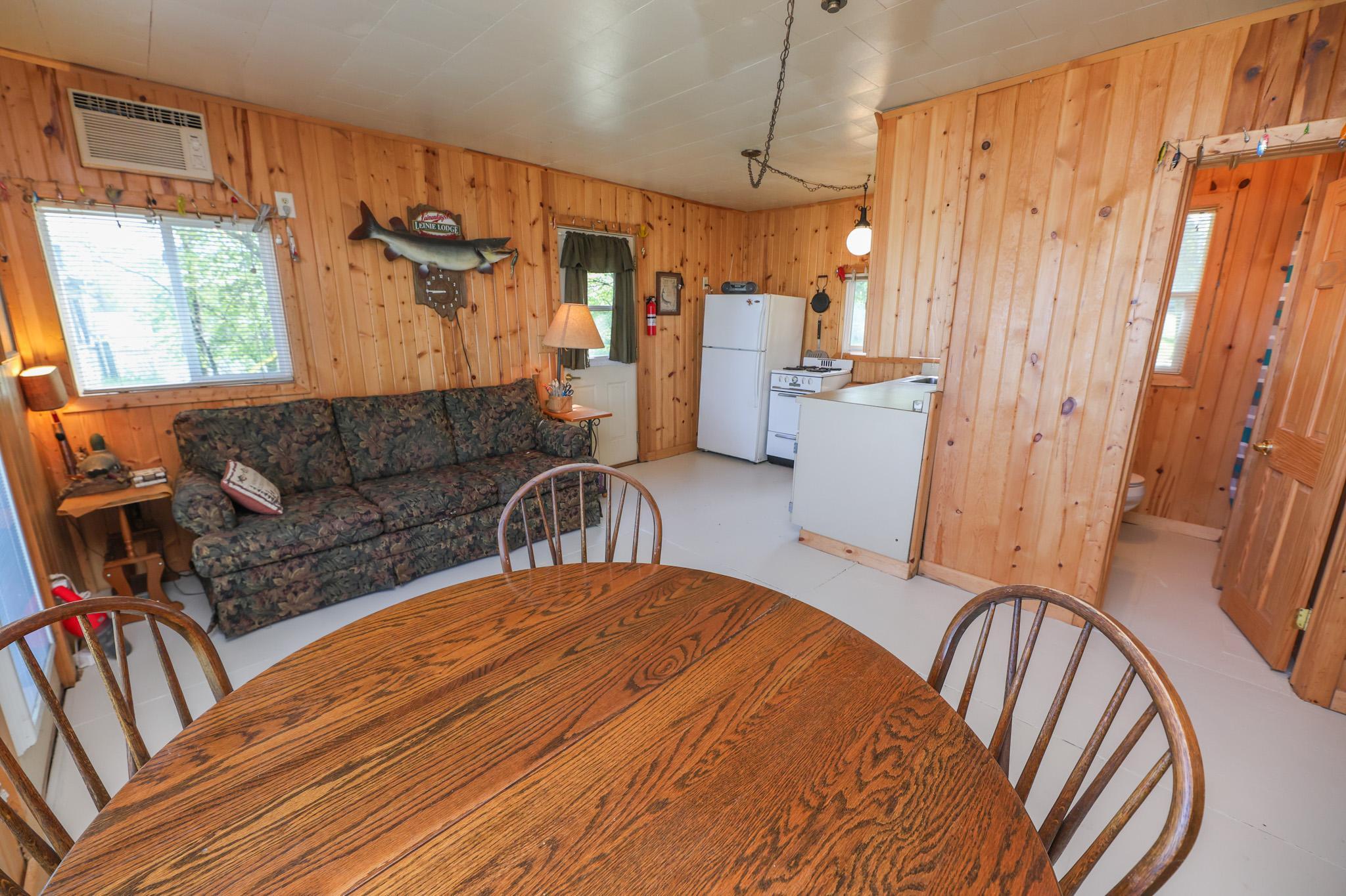 1970 single family home for sale at 7687 Lindgren Way SW in Alexandria, MN — 5 bed, 3 bath (photo 14 of 64)
