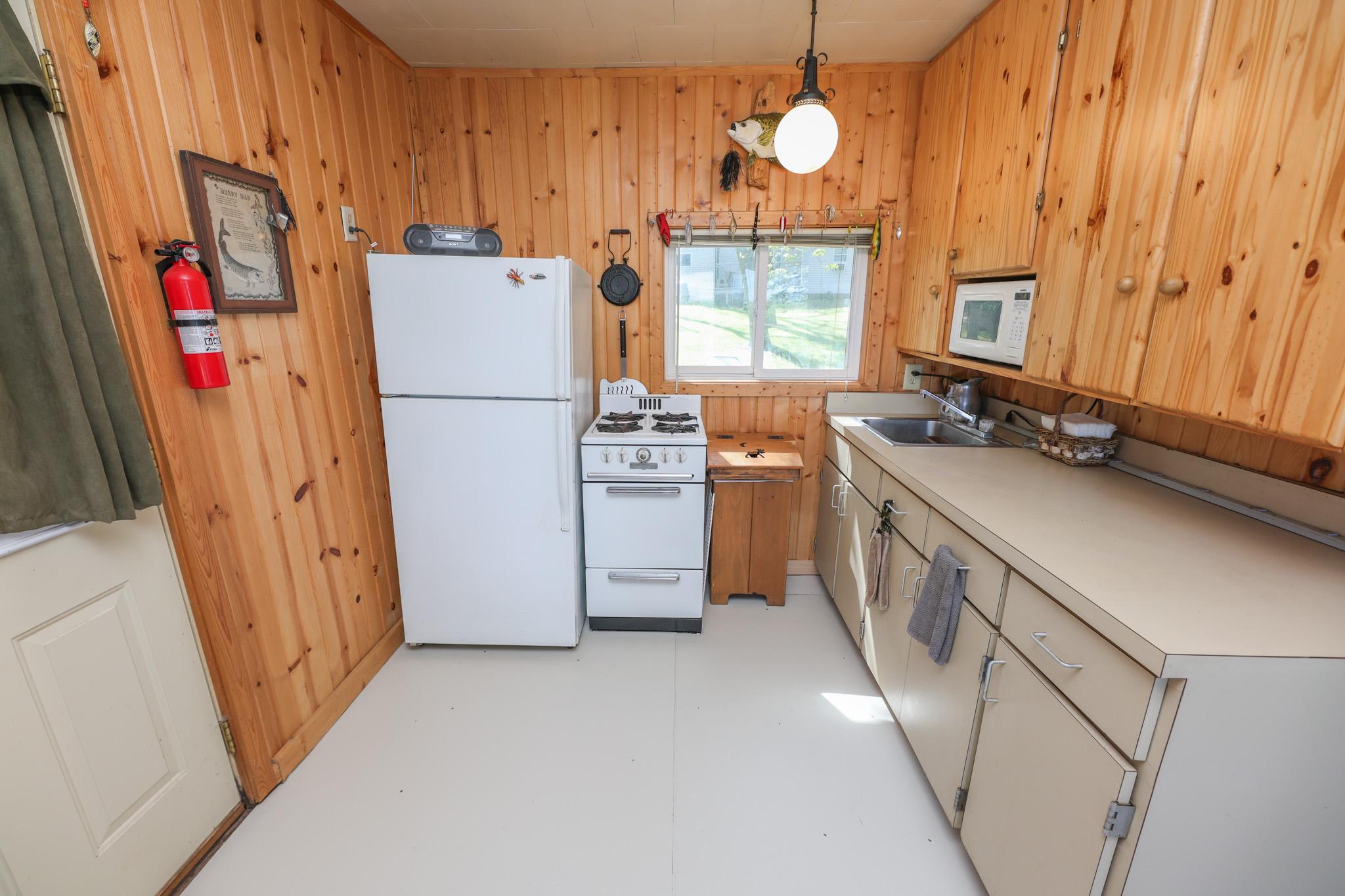 1970 single family home for sale at 7687 Lindgren Way SW in Alexandria, MN — 5 bed, 3 bath (photo 19 of 64)