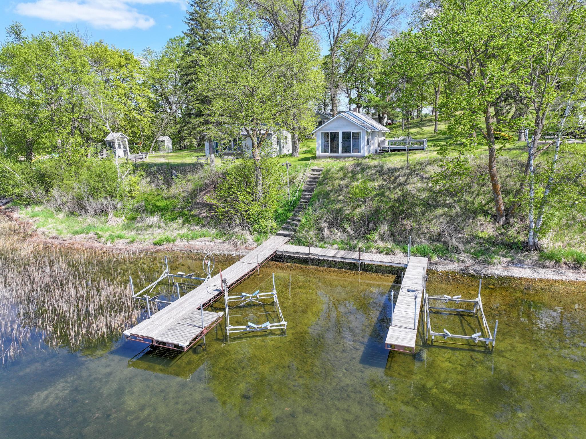 1970 single family home for sale at 7687 Lindgren Way SW in Alexandria, MN — 5 bed, 3 bath (photo 3 of 64)