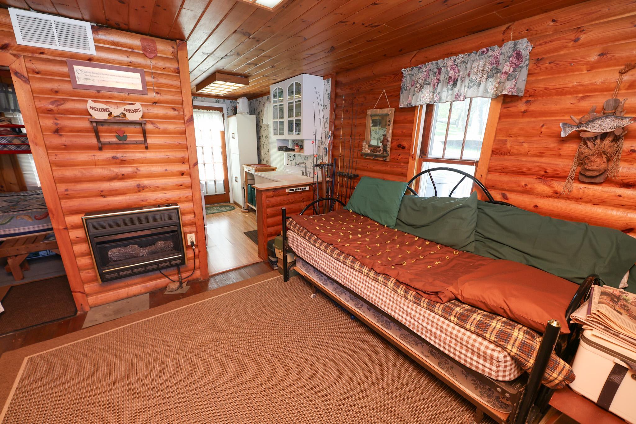 1970 single family home for sale at 7687 Lindgren Way SW in Alexandria, MN — 5 bed, 3 bath (photo 36 of 64)