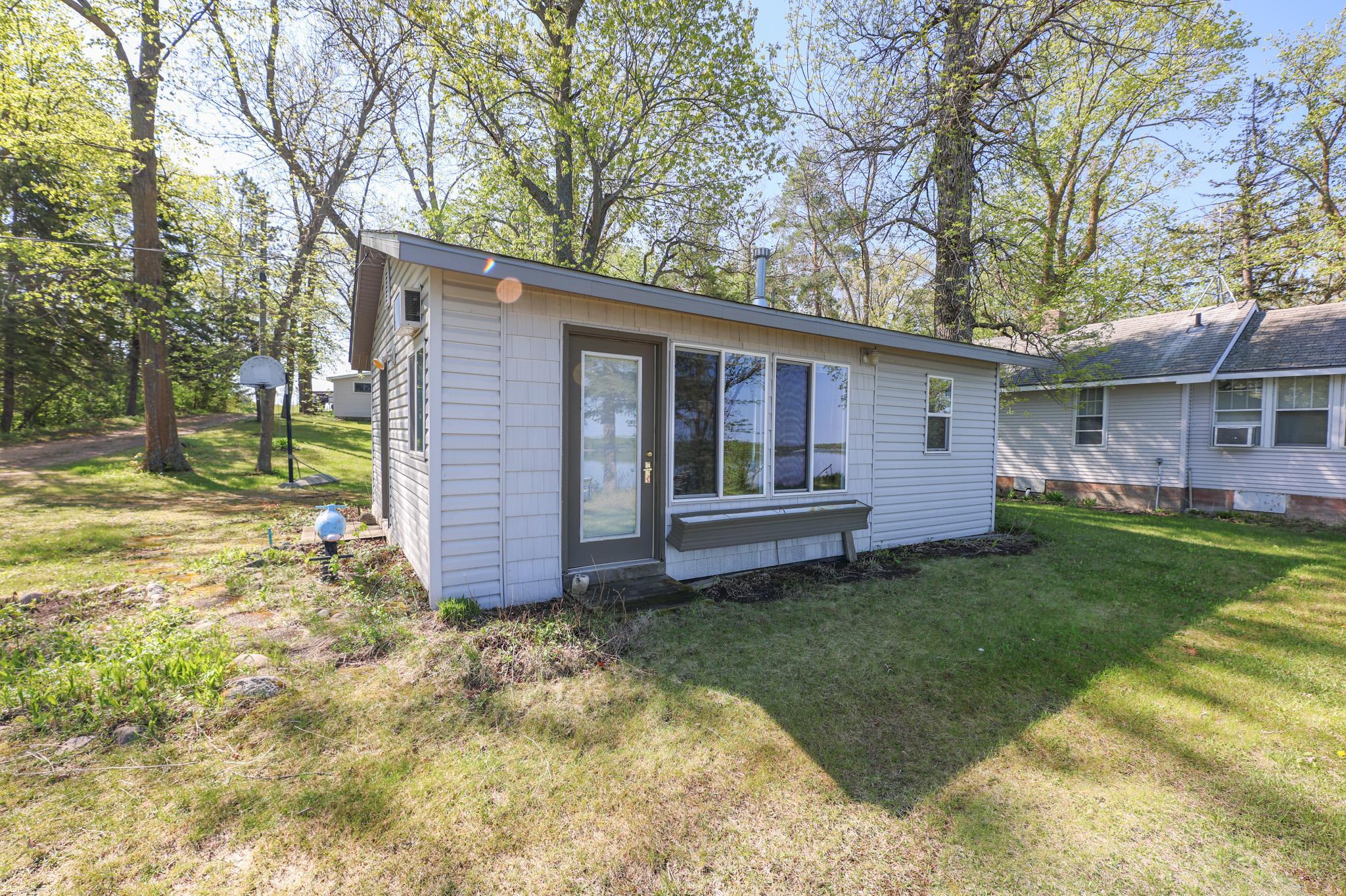 1970 single family home for sale at 7687 Lindgren Way SW in Alexandria, MN — 5 bed, 3 bath (photo 9 of 64)
