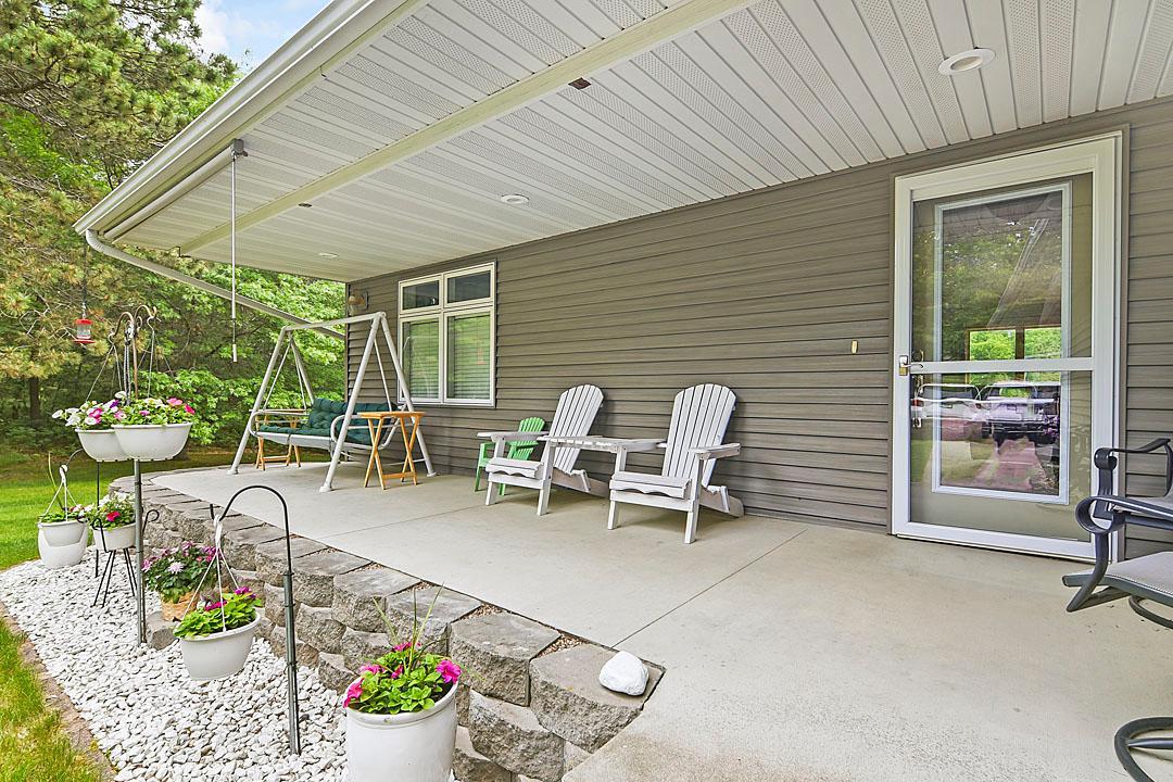 2006 single family home for sale at 11672 147th Avenue in Menahga, MN — 4 bed, 3 bath (photo 5 of 59)