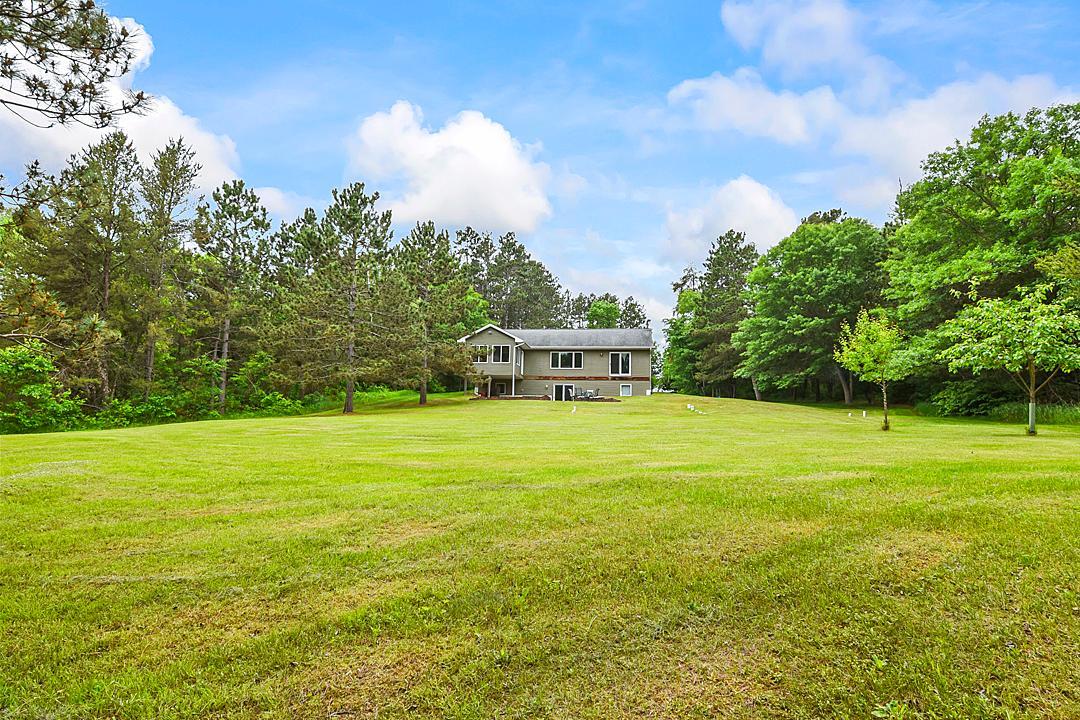 2006 single family home for sale at 11672 147th Avenue in Menahga, MN — 4 bed, 3 bath (photo 43 of 59)