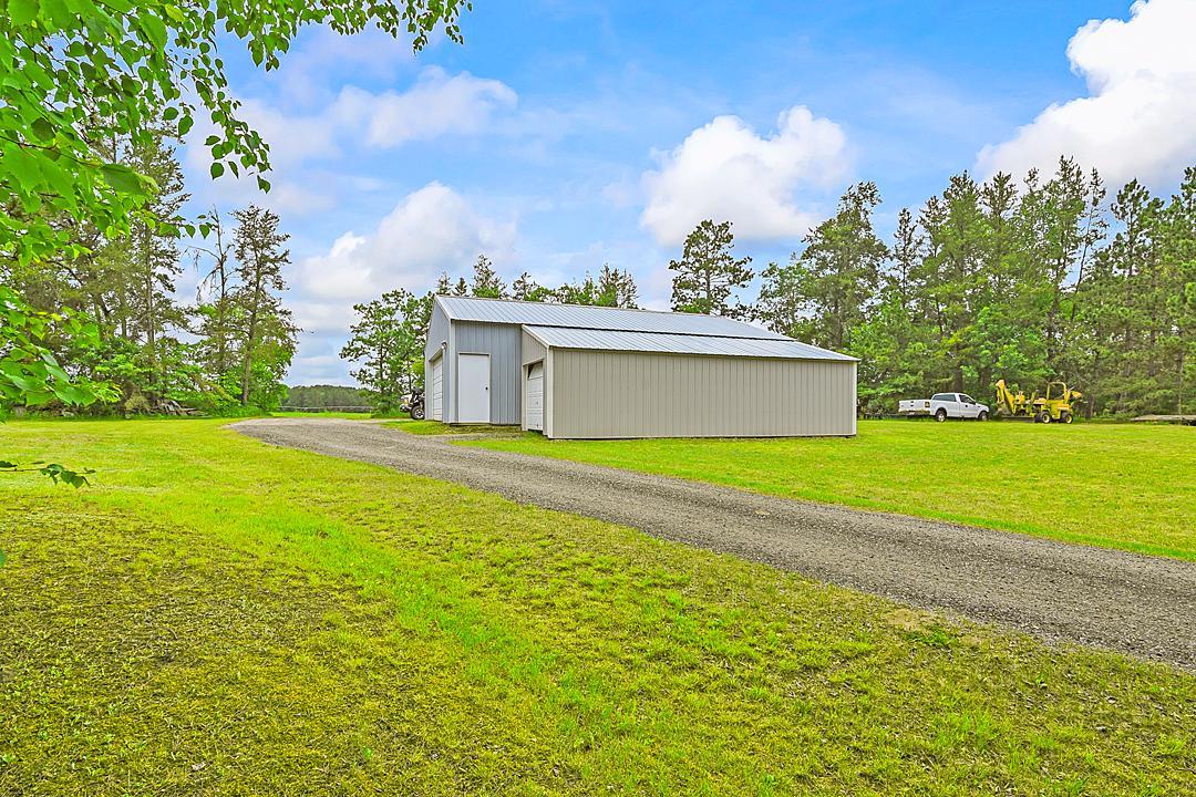 2006 single family home for sale at 11672 147th Avenue in Menahga, MN — 4 bed, 3 bath (photo 44 of 59)