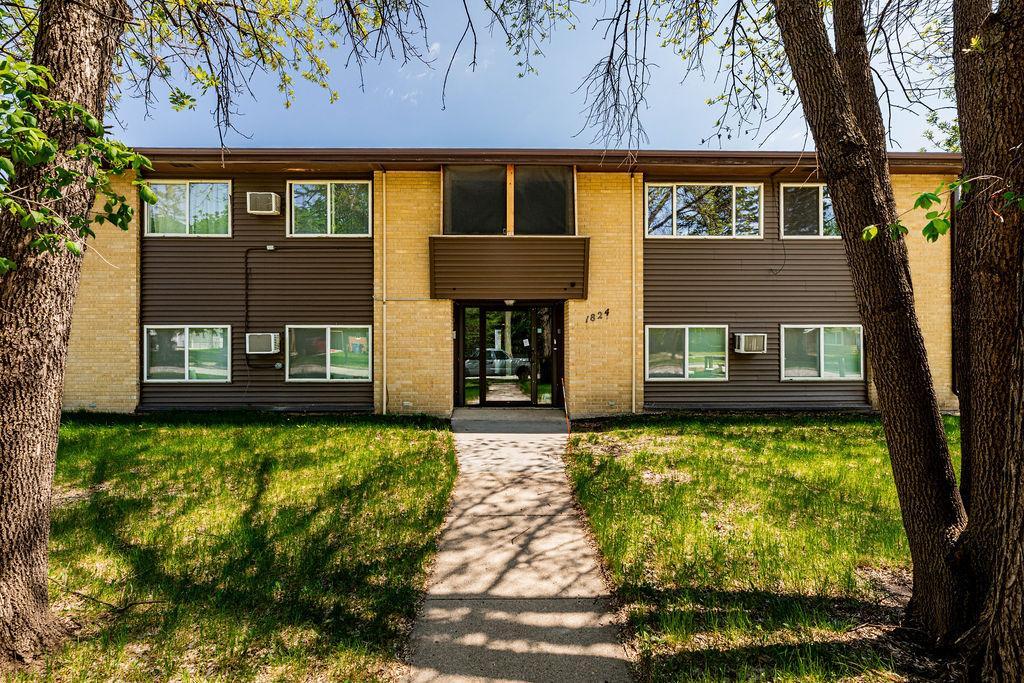 1824 14th Street S, Fargo ND 58103 - Photo 2 of 95