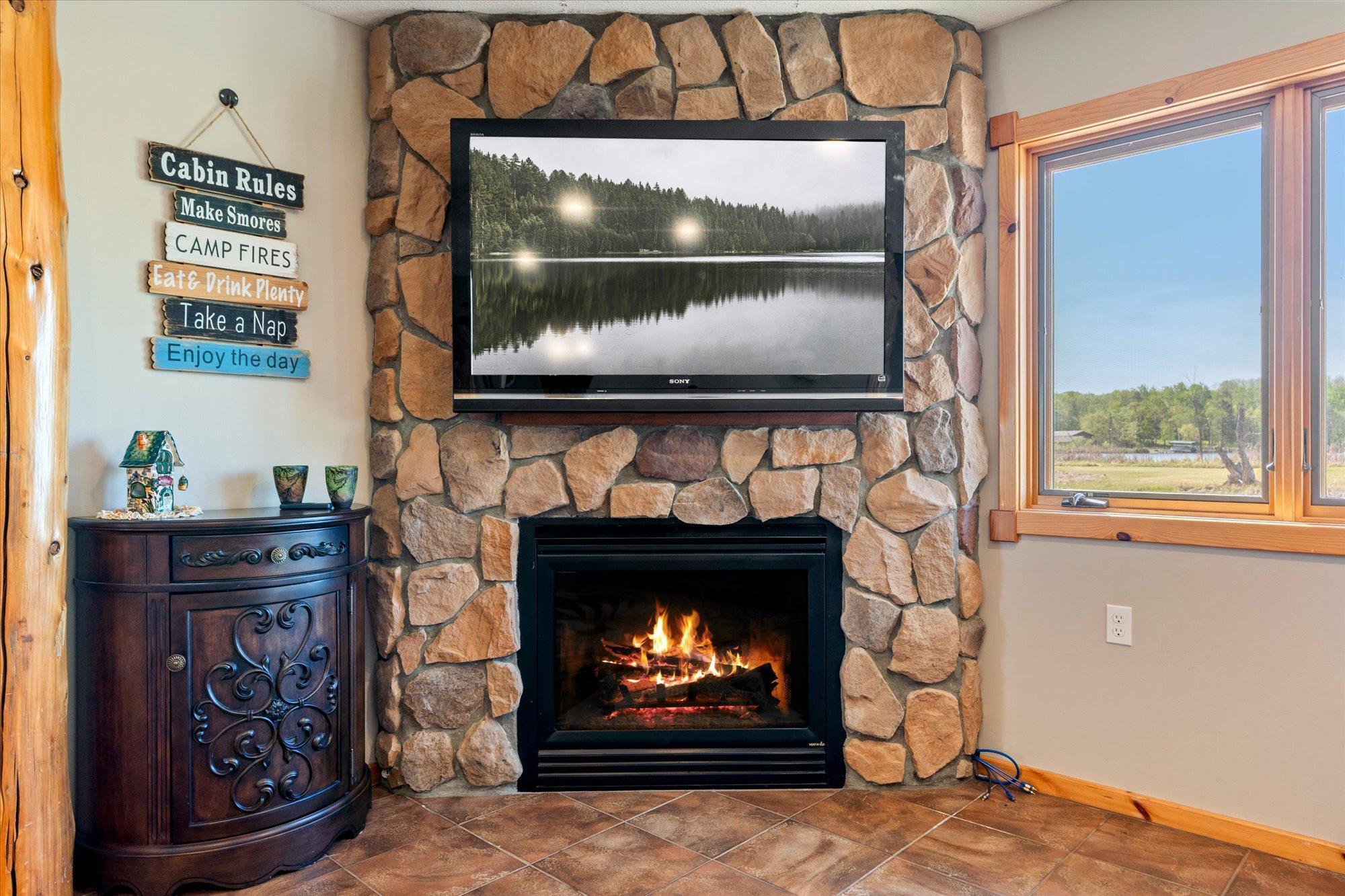 2002 single family home for sale at 33754 Pineview Lane in Crosslake, MN — 4 bed, 2 bath (photo 14 of 50)