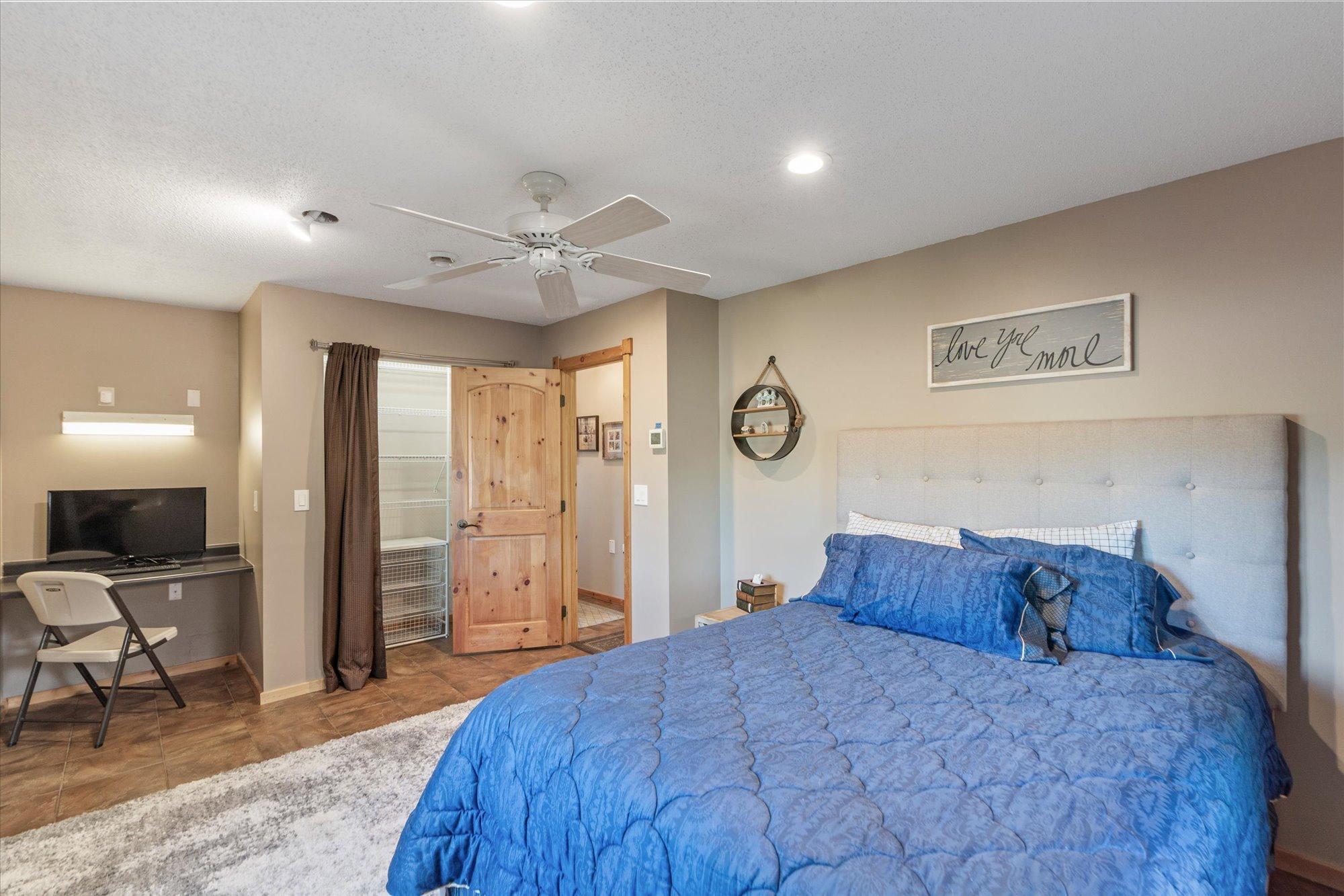 2002 single family home for sale at 33754 Pineview Lane in Crosslake, MN — 4 bed, 2 bath (photo 16 of 50)