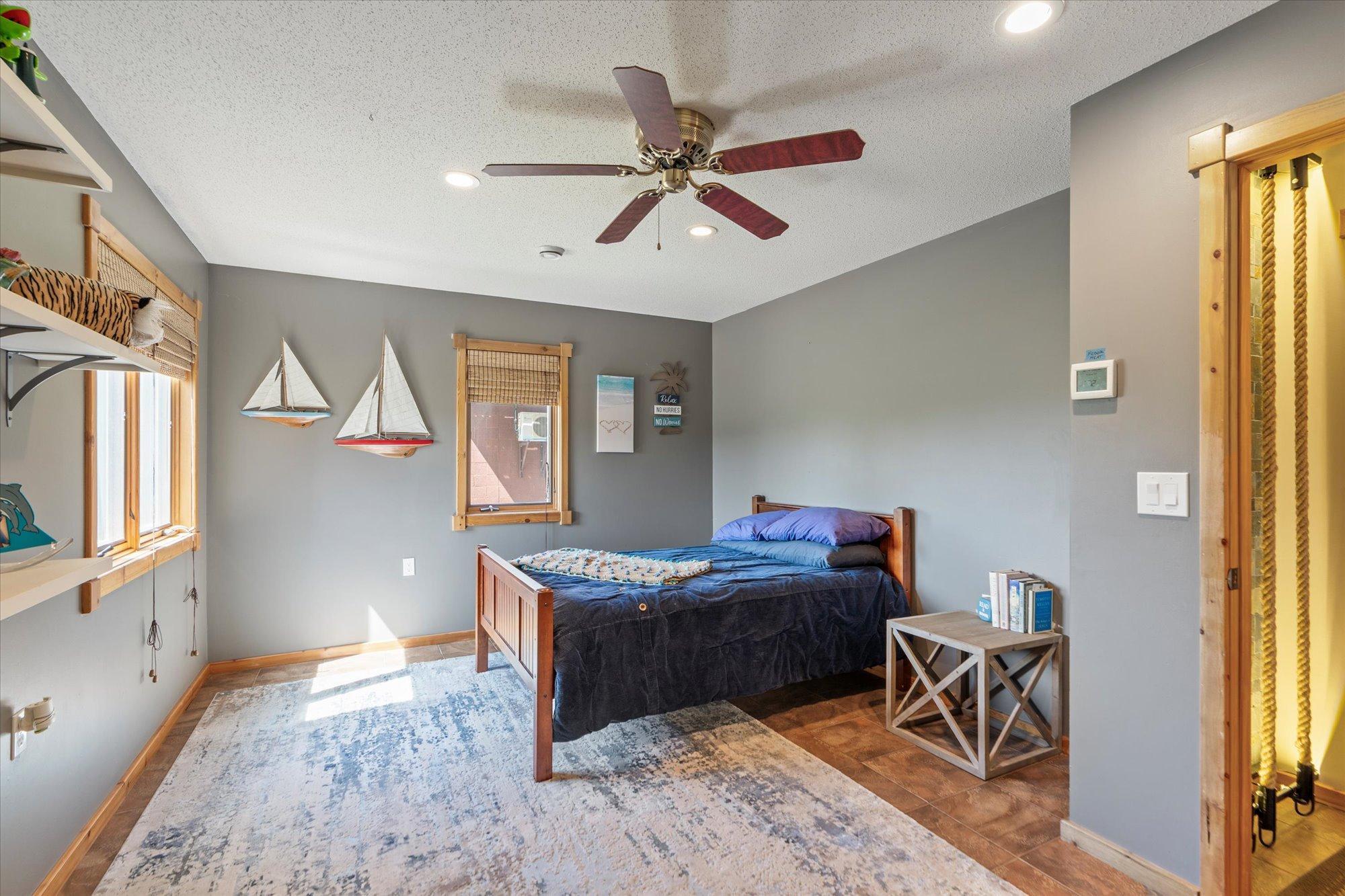2002 single family home for sale at 33754 Pineview Lane in Crosslake, MN — 4 bed, 2 bath (photo 18 of 50)