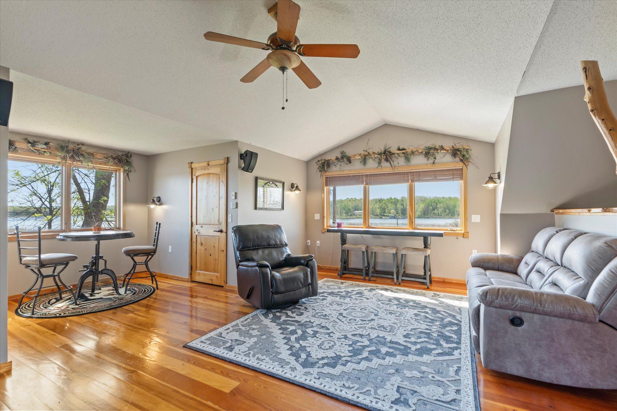 2002 single family home for sale at 33754 Pineview Lane in Crosslake, MN — 4 bed, 2 bath (photo 23 of 50)