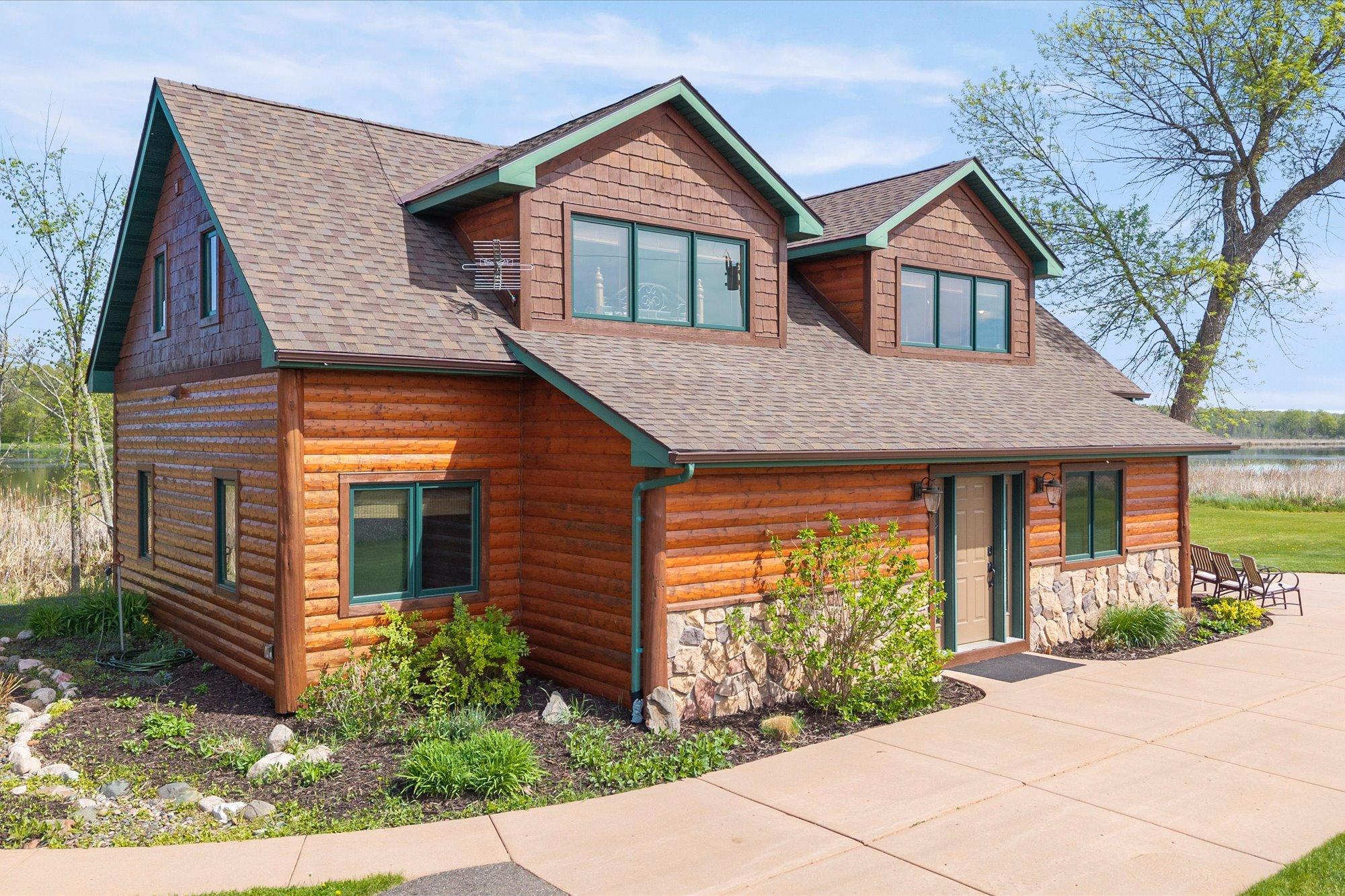 2002 single family home for sale at 33754 Pineview Lane in Crosslake, MN — 4 bed, 2 bath (photo 6 of 50)