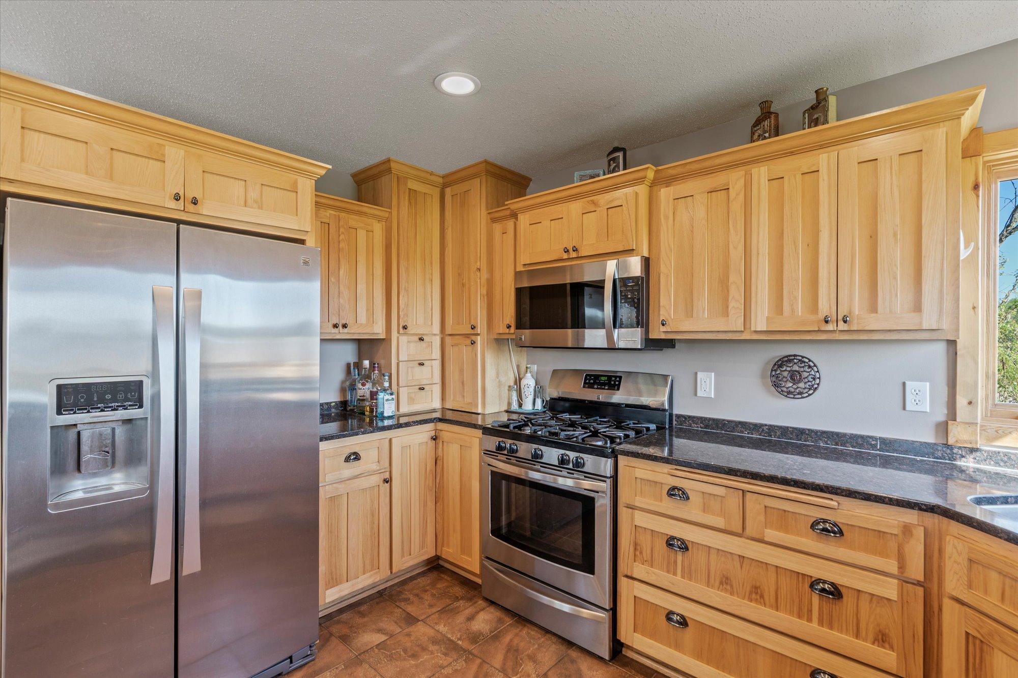 2002 single family home for sale at 33754 Pineview Lane in Crosslake, MN — 4 bed, 2 bath (photo 10 of 50)