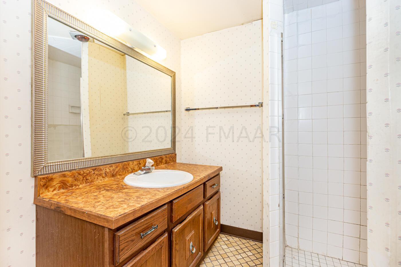 1454 10TH Street N, Fargo ND 58102 - Photo 36 of 44