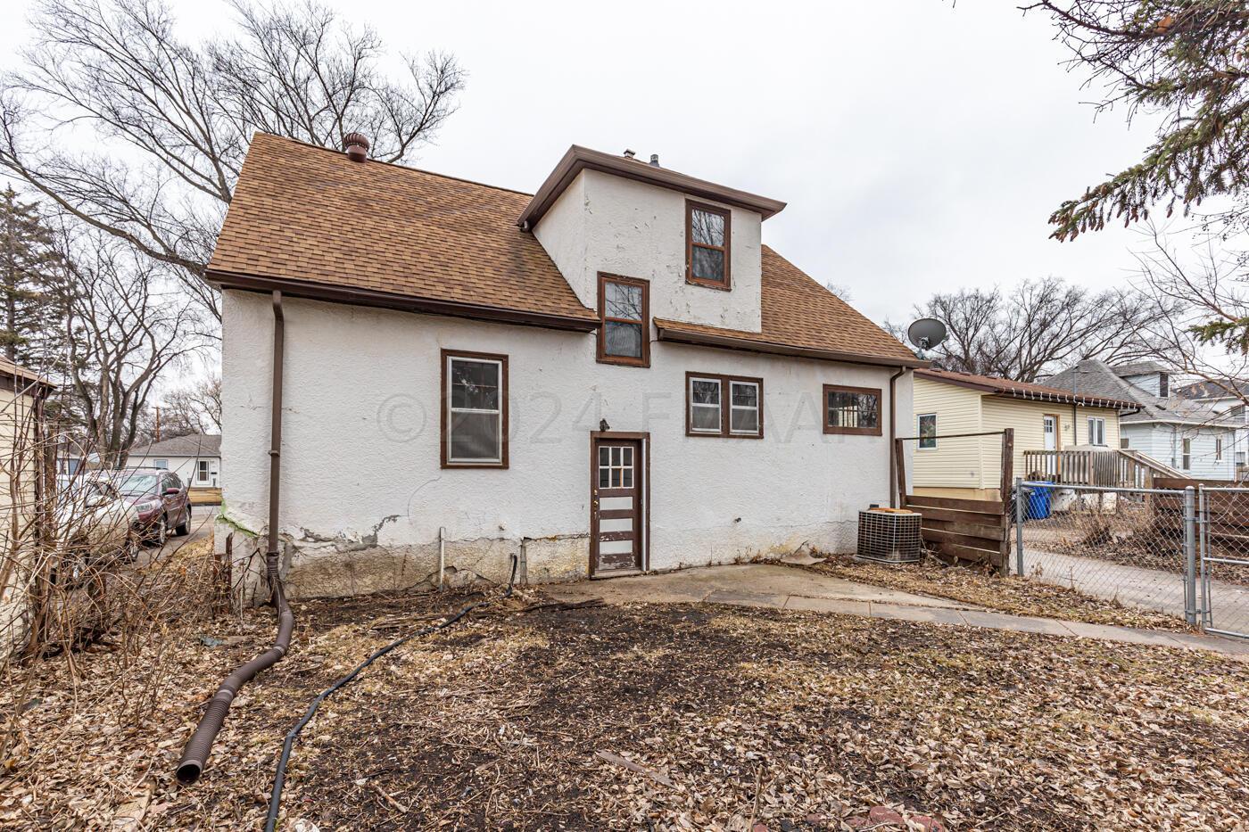 1454 10TH Street N, Fargo ND 58102 - Photo 41 of 44
