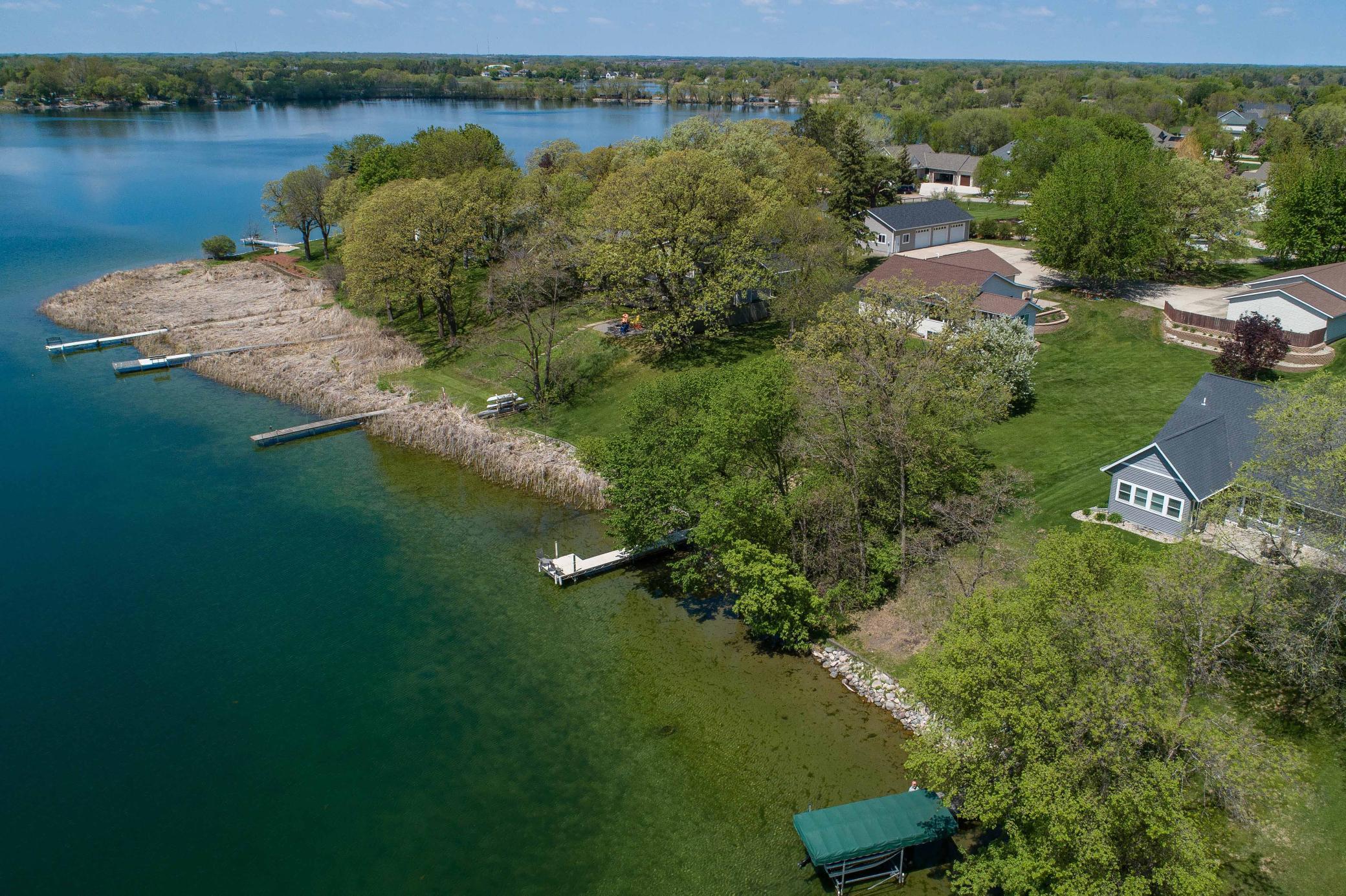 1993 single family home for sale at 124 Bethesda Street NW in Alexandria, MN — 3 bed, 2 bath (photo 2 of 63)